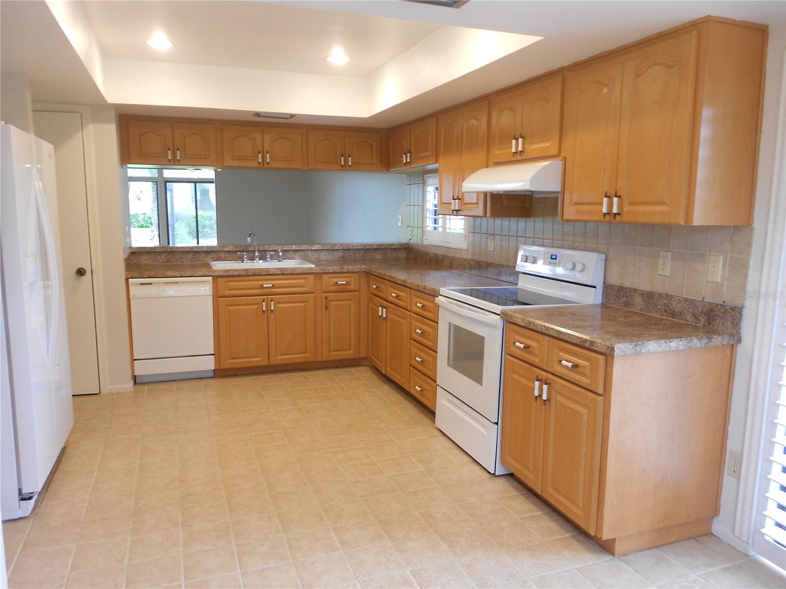 540 HICKORYNUT AVE, OLDSMAR, FL, 34677