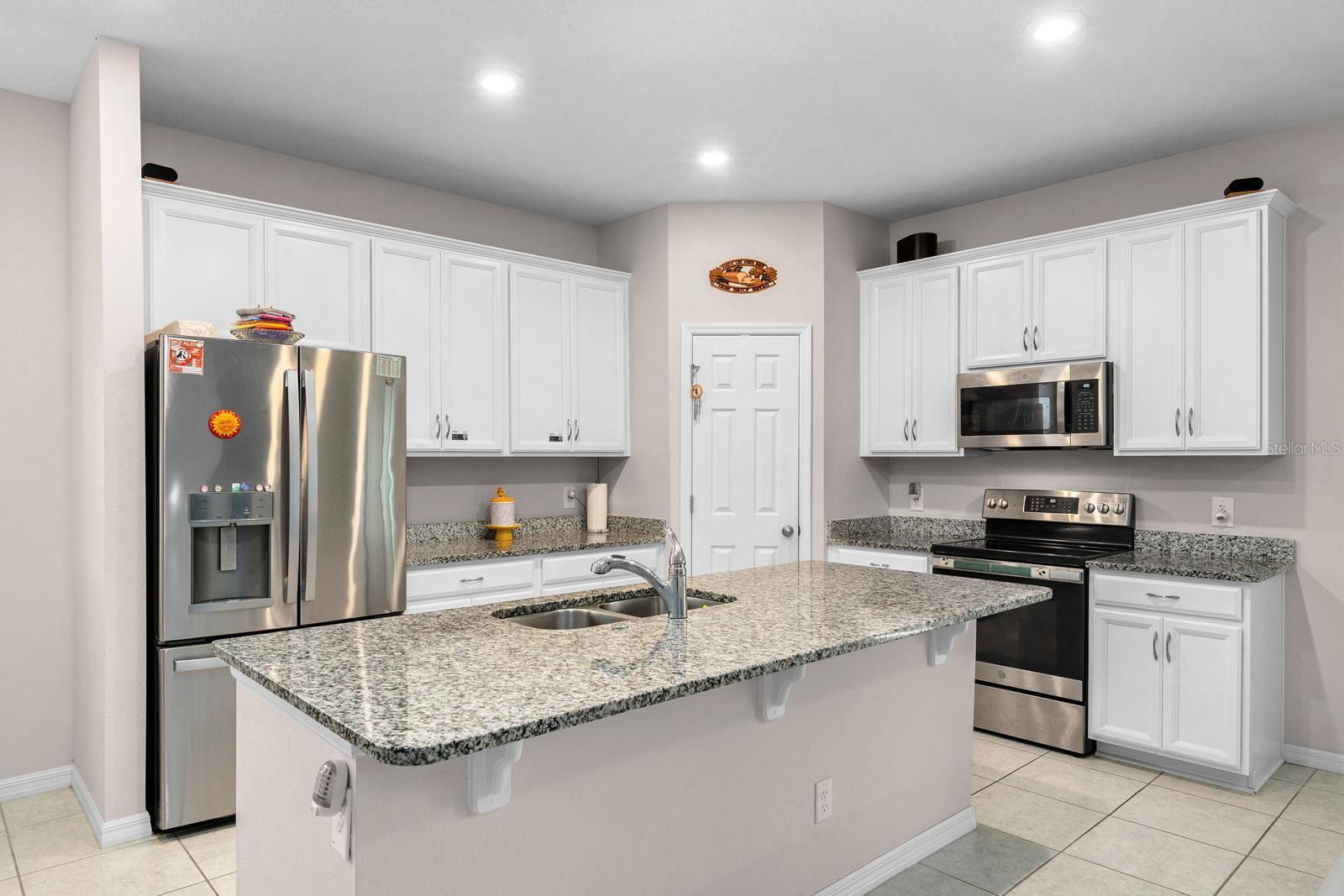 32648 COLDWATER CREEK LOOP, WESLEY CHAPEL, FL, 33545