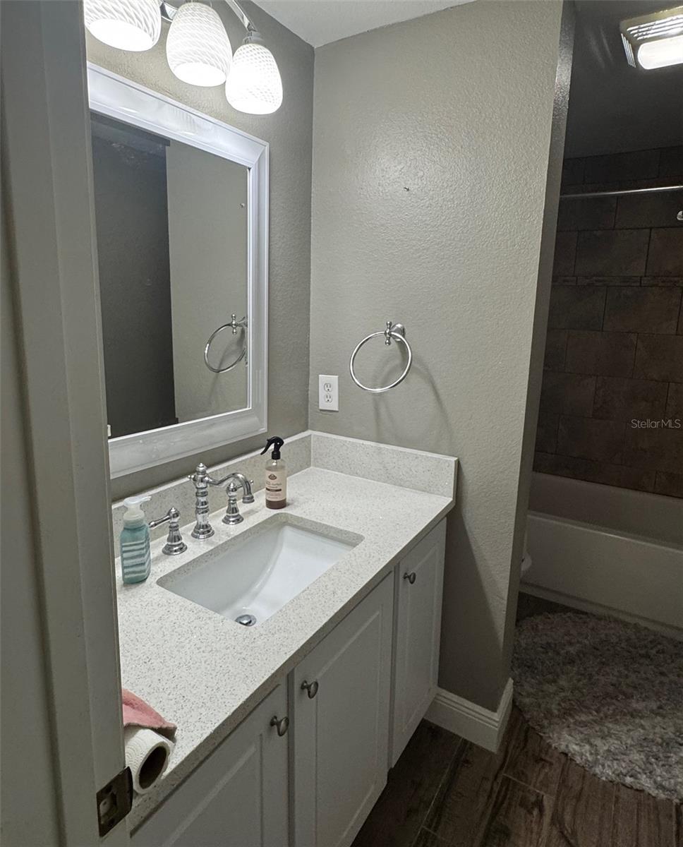 9172 SW 52ND RD #F201, GAINESVILLE, FL, 32608