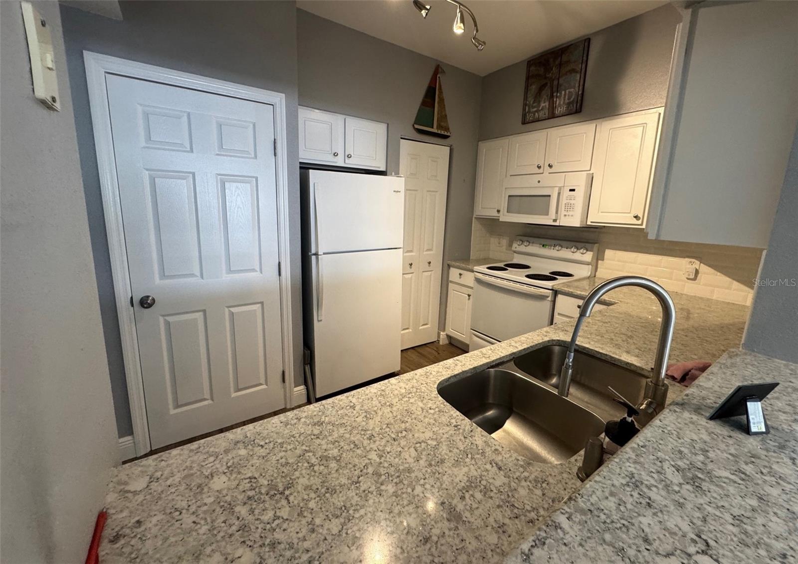 9172 SW 52ND RD #F201, GAINESVILLE, FL, 32608