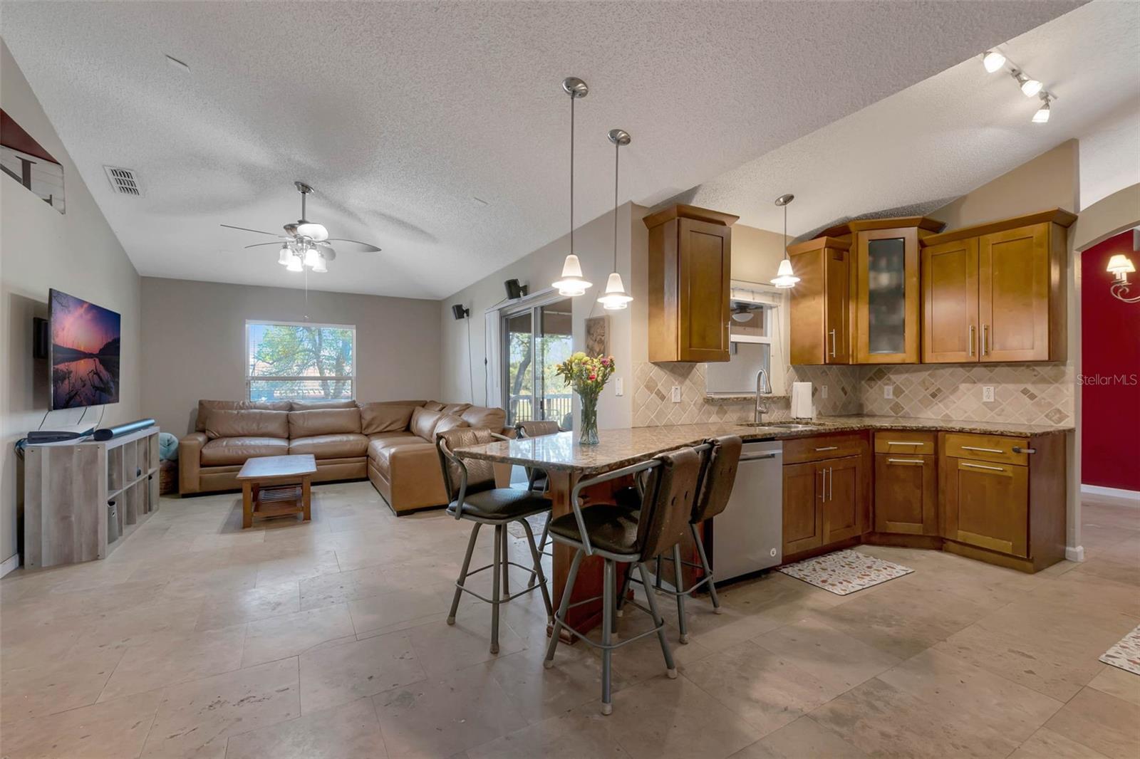 2940 N HURON DR, DELTONA, FL, 32738