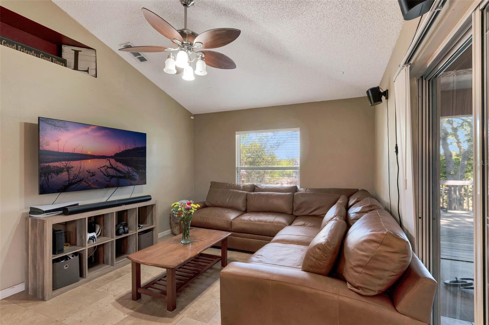 2940 N HURON DR, DELTONA, FL, 32738