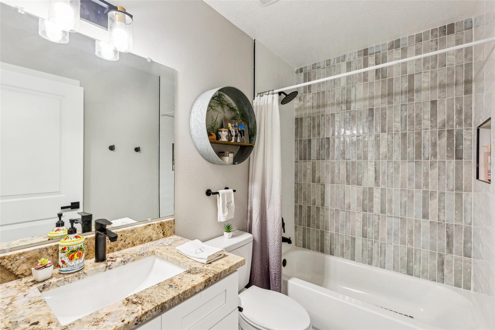 7308 CARRINGTON OAKS LN, APOLLO BEACH, FL, 33572