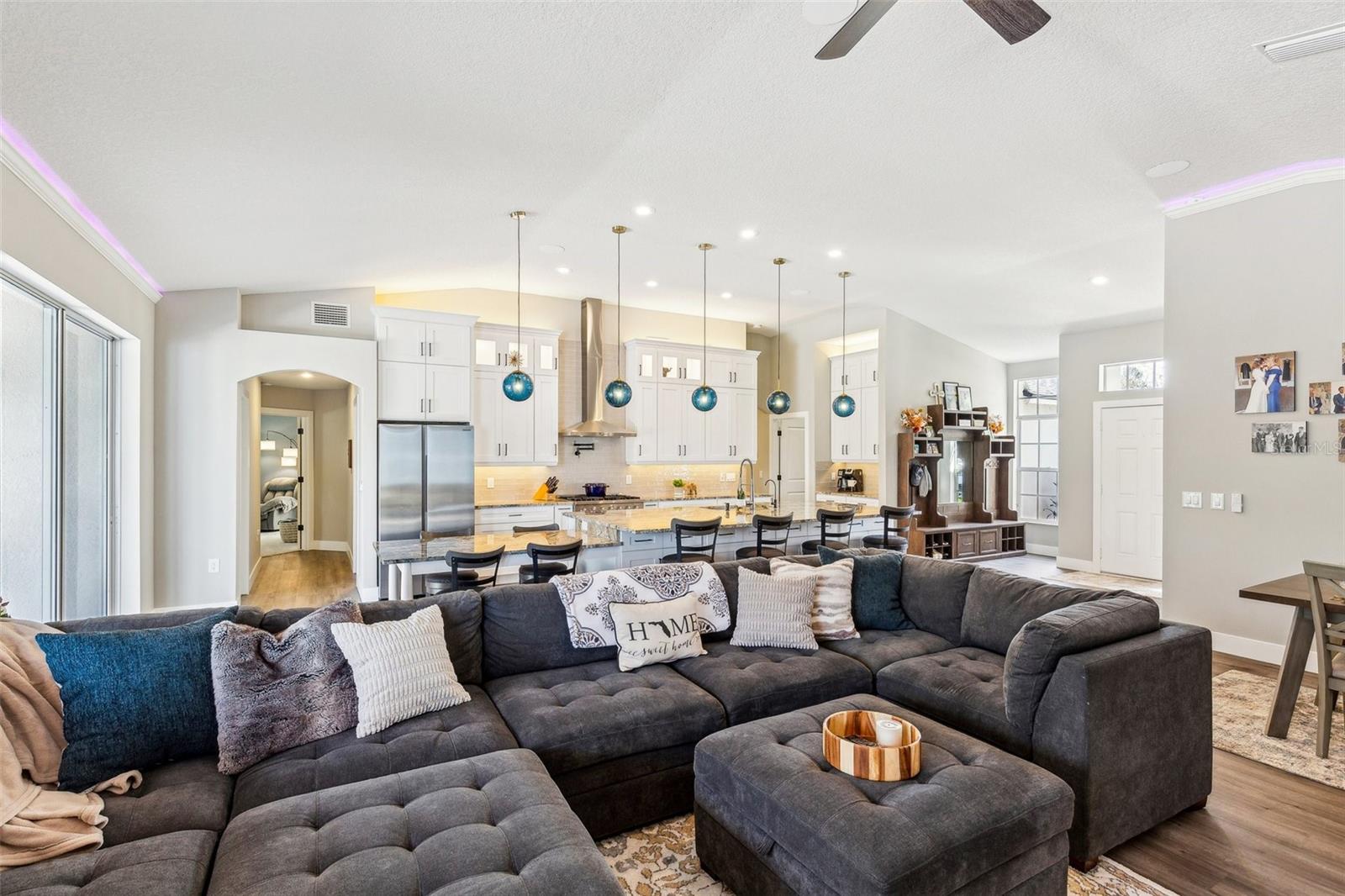 7308 CARRINGTON OAKS LN, APOLLO BEACH, FL, 33572