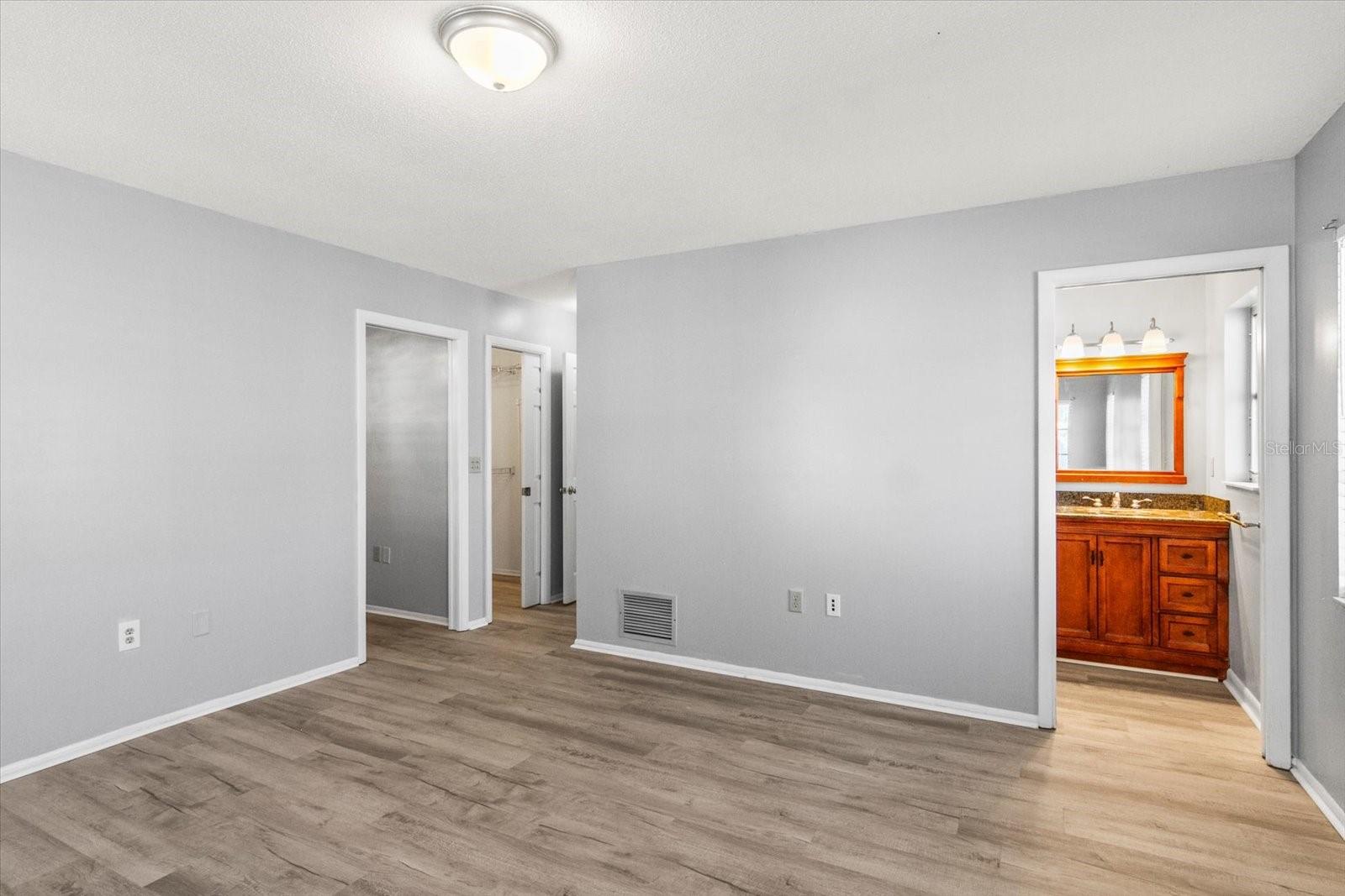 2961 VALENCIA RD, VENICE, FL, 34293