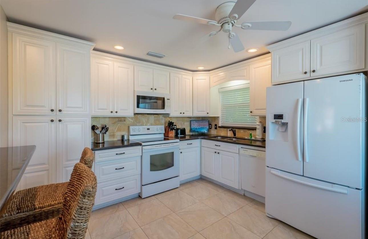 113 8TH ST S, BRADENTON BEACH, FL, 34217