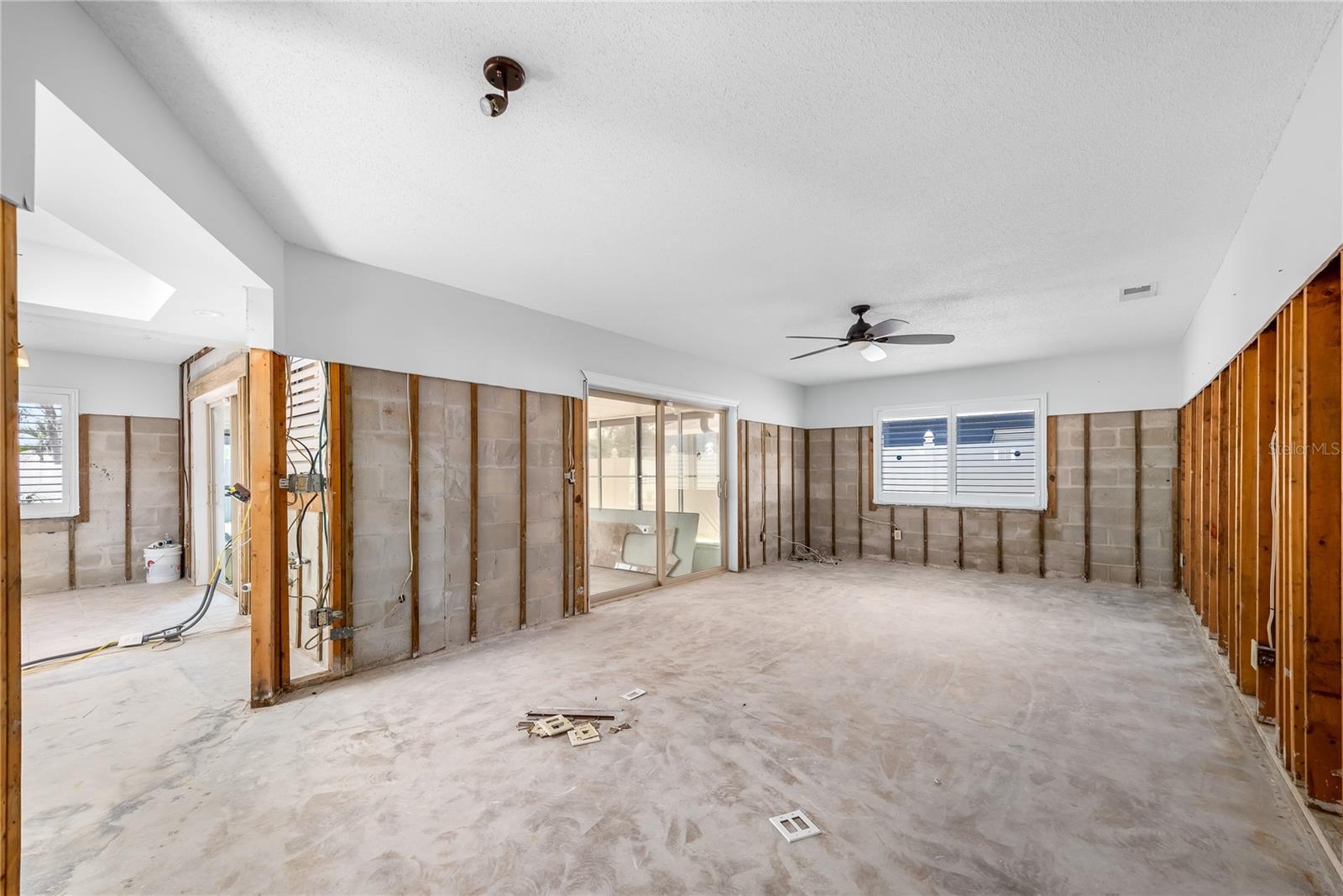 5921 DENVER ST NE, ST PETERSBURG, FL, 33703