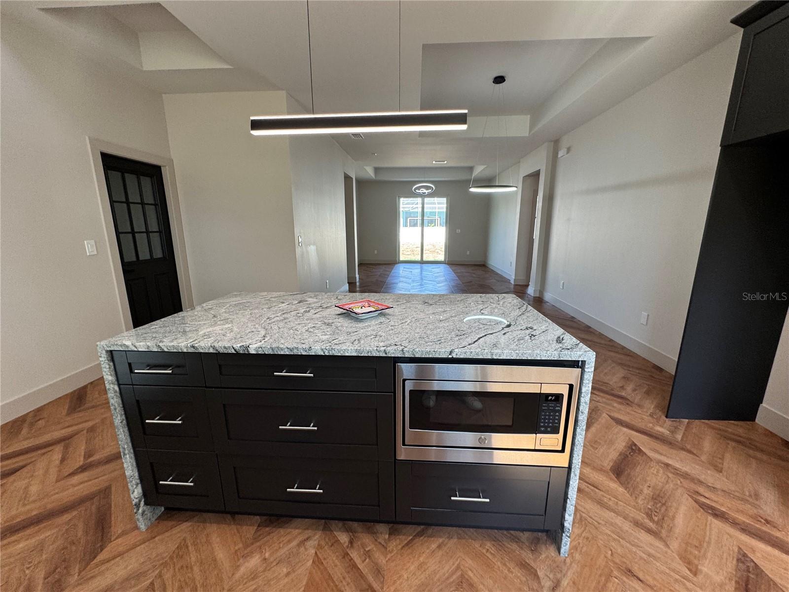 7208 N GLEN AVE, TAMPA, FL, 33614