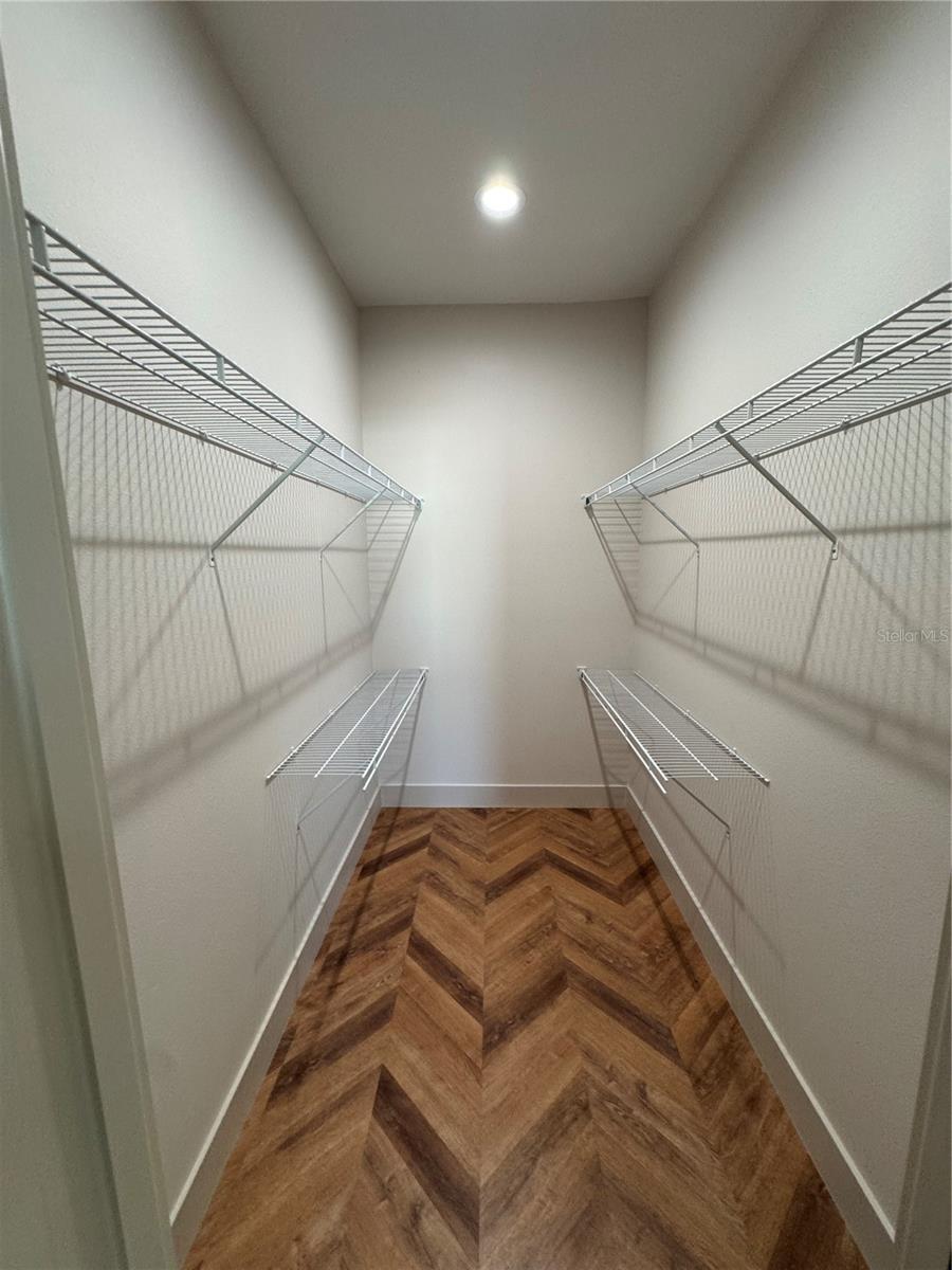 7208 N GLEN AVE, TAMPA, FL, 33614