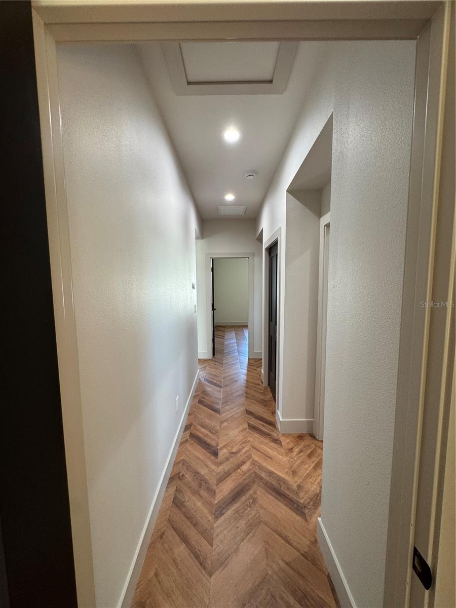 7208 N GLEN AVE, TAMPA, FL, 33614