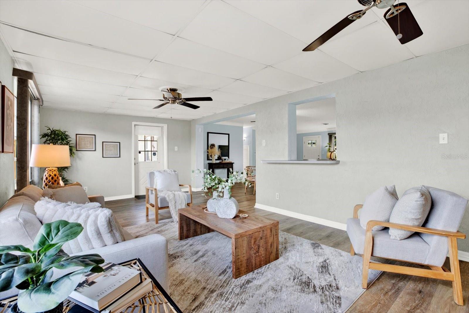 6125 37TH AVE N, ST PETERSBURG, FL, 33710