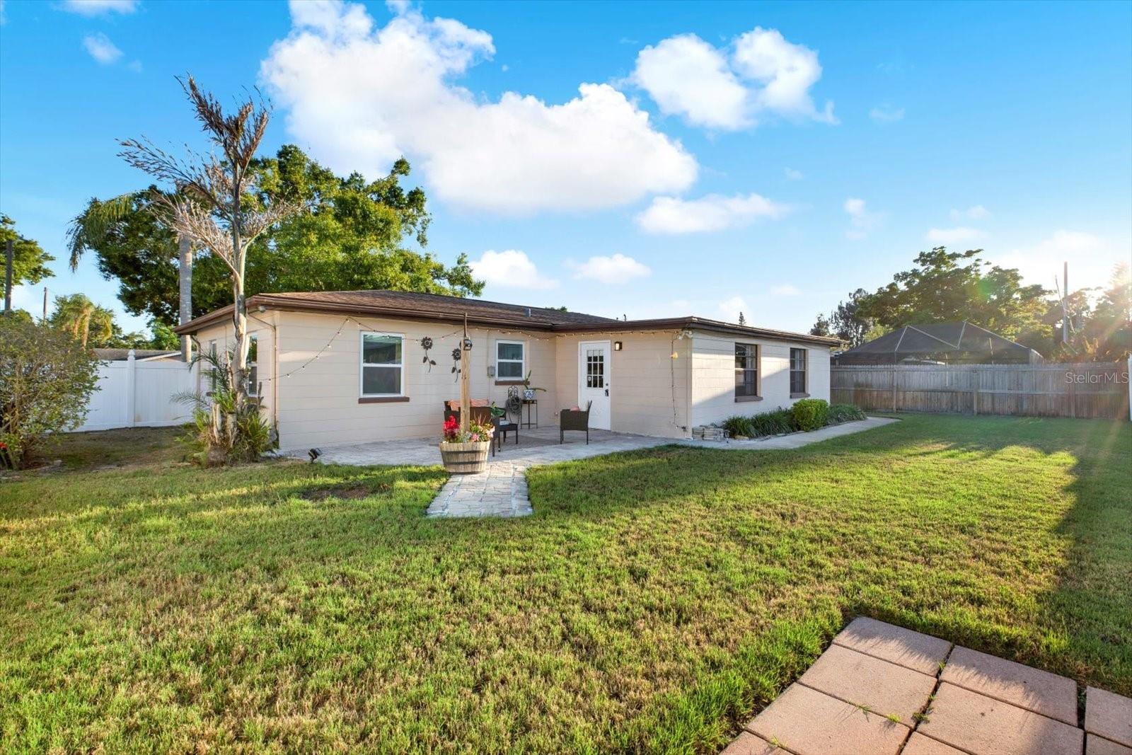 6125 37TH AVE N, ST PETERSBURG, FL, 33710