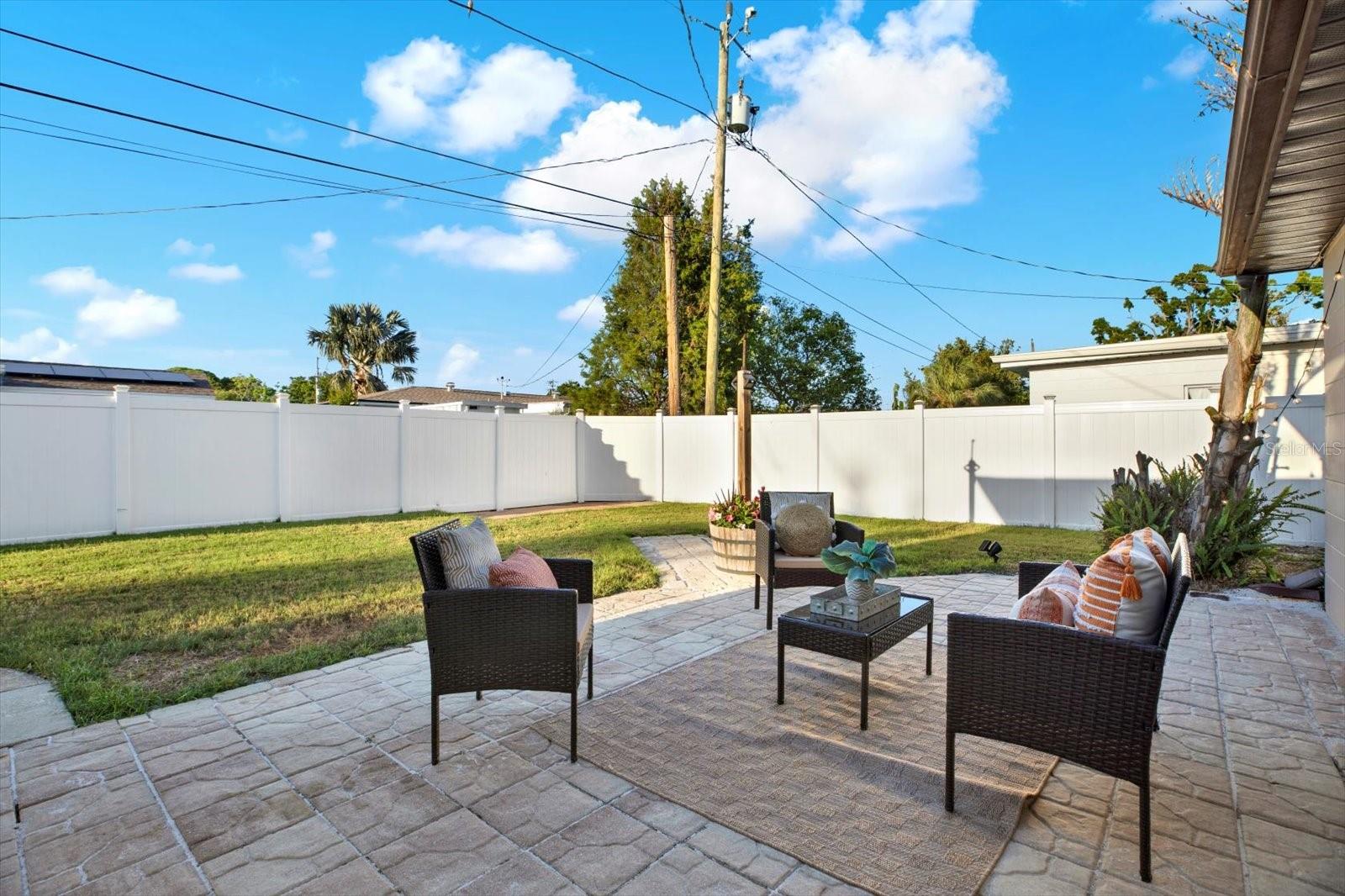 6125 37TH AVE N, ST PETERSBURG, FL, 33710