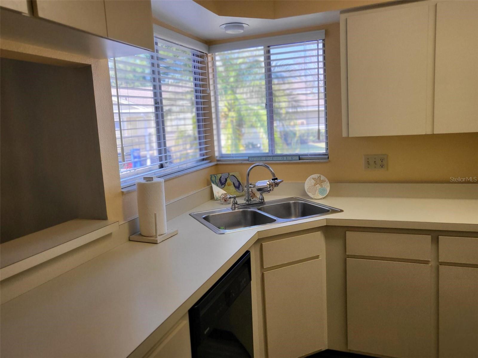 3029 SEAWIND CIR #15A, VENICE, FL, 34293