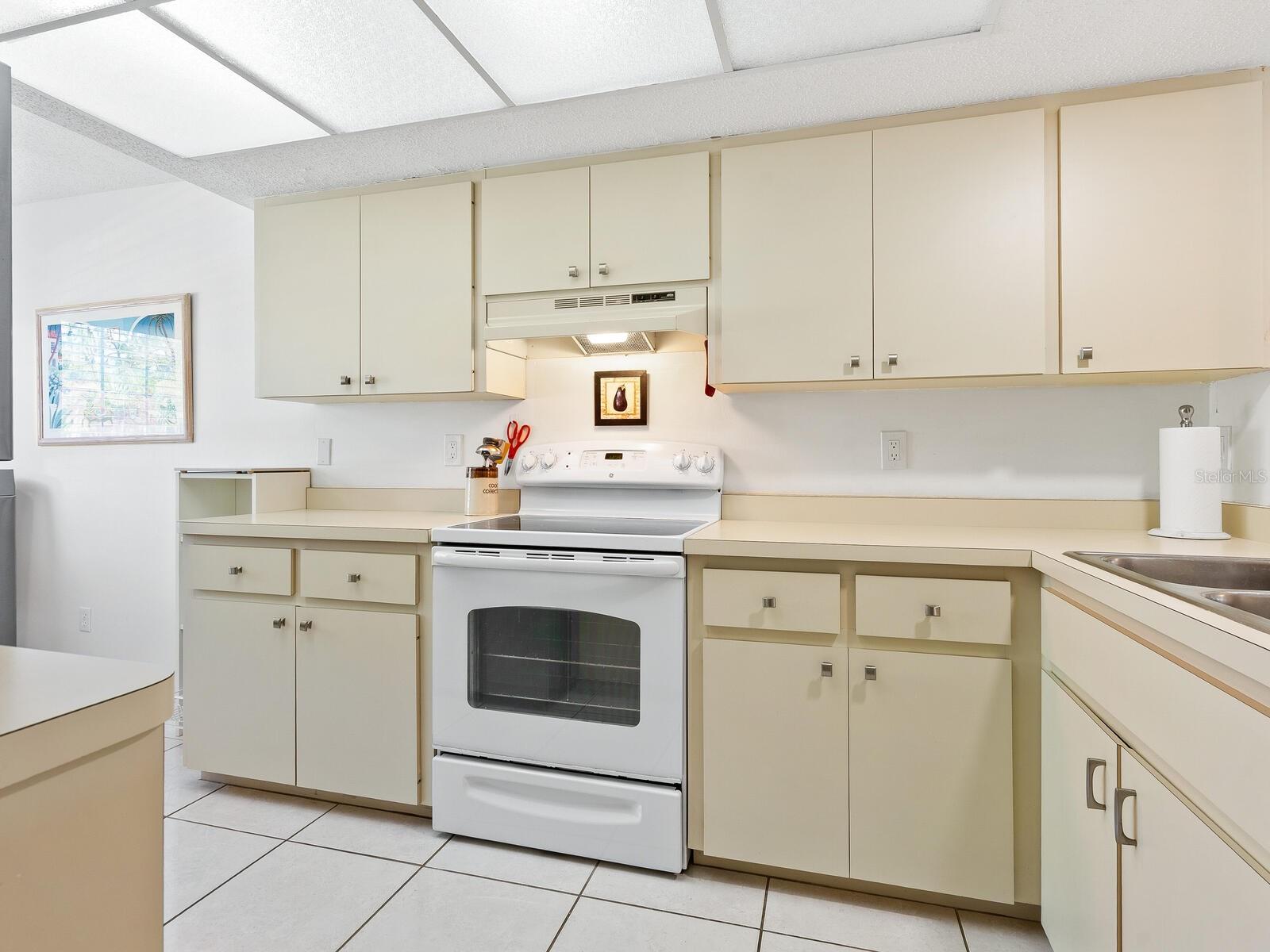 4355 LONGMEADOW #23, SARASOTA, FL, 34235