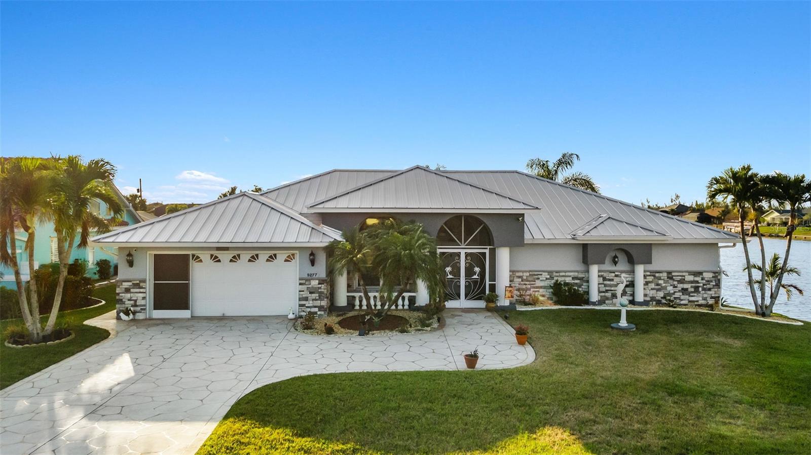 9277 ST PAUL DR, PORT CHARLOTTE, FL, 33981