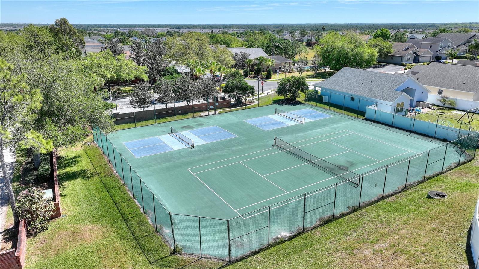 1111 KNIGHTSBRIDGE CIR, DAVENPORT, FL, 33896