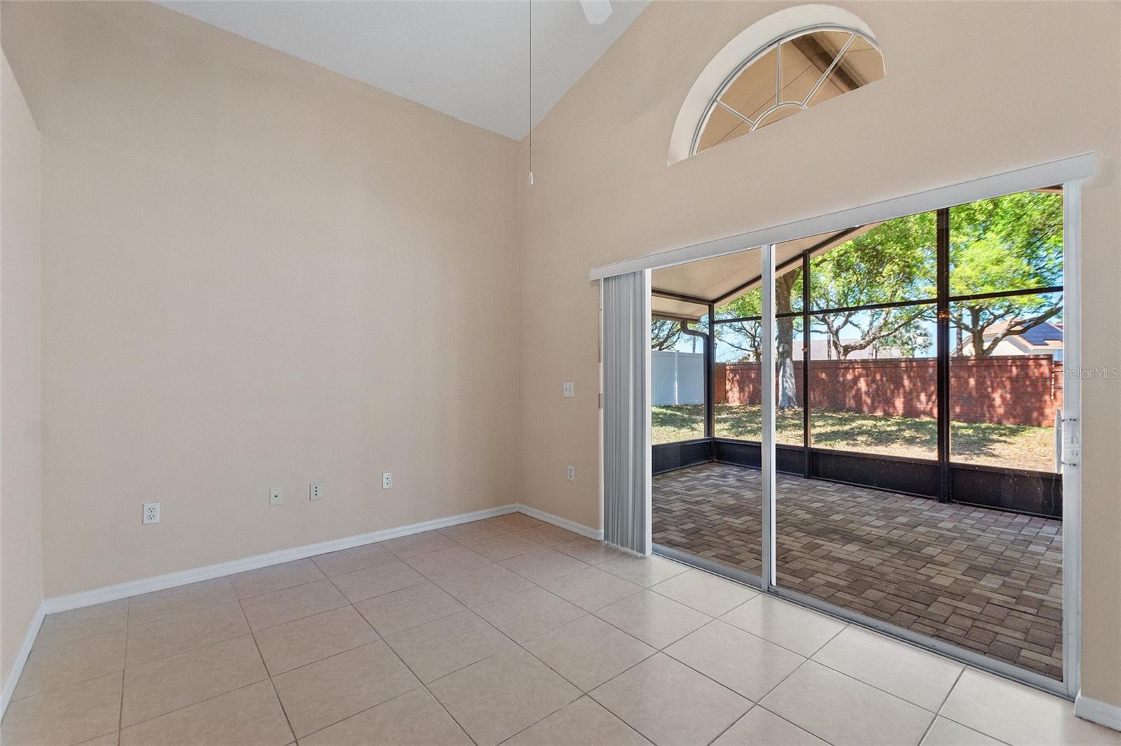 1111 KNIGHTSBRIDGE CIR, DAVENPORT, FL, 33896