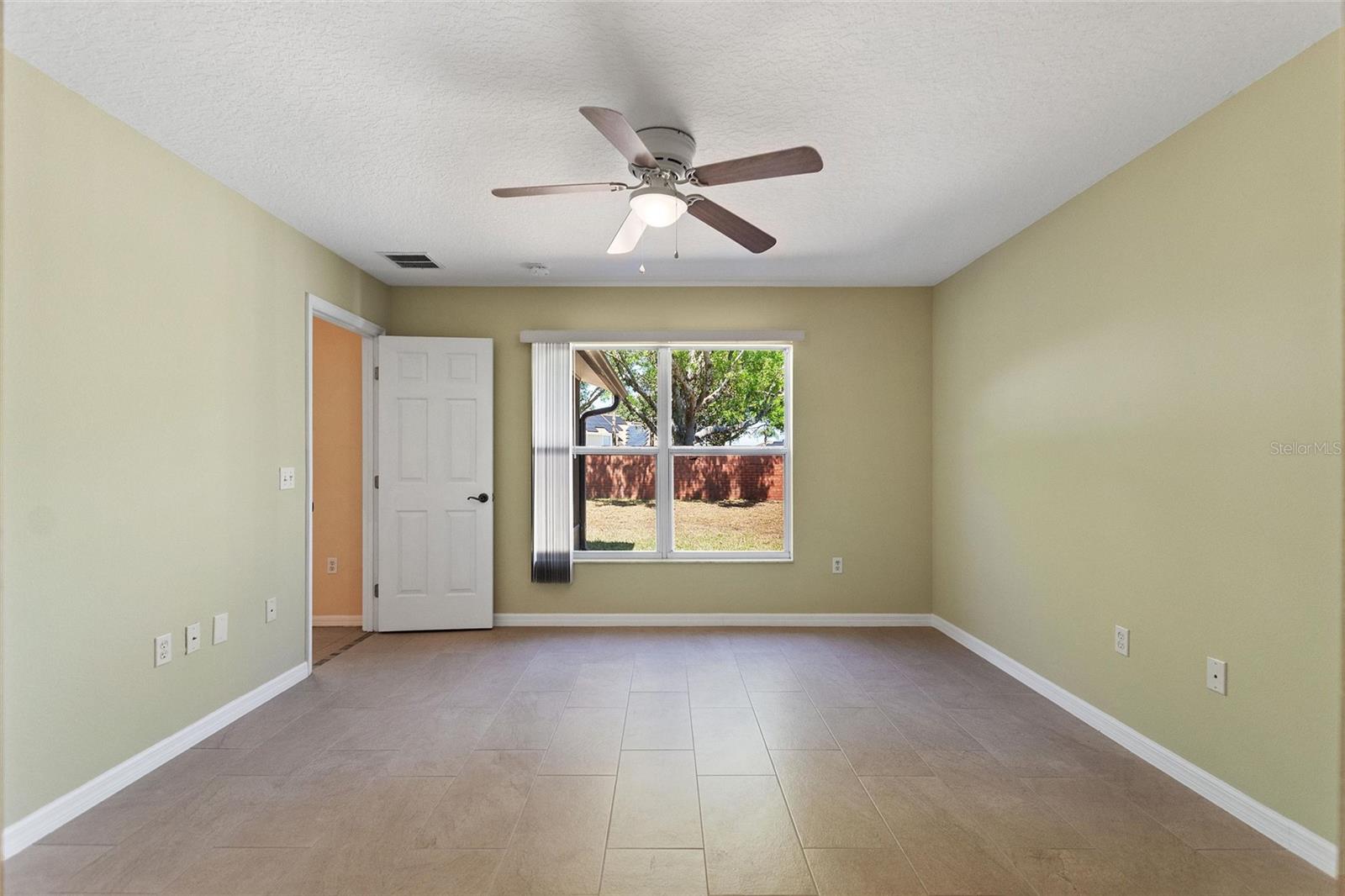 1111 KNIGHTSBRIDGE CIR, DAVENPORT, FL, 33896