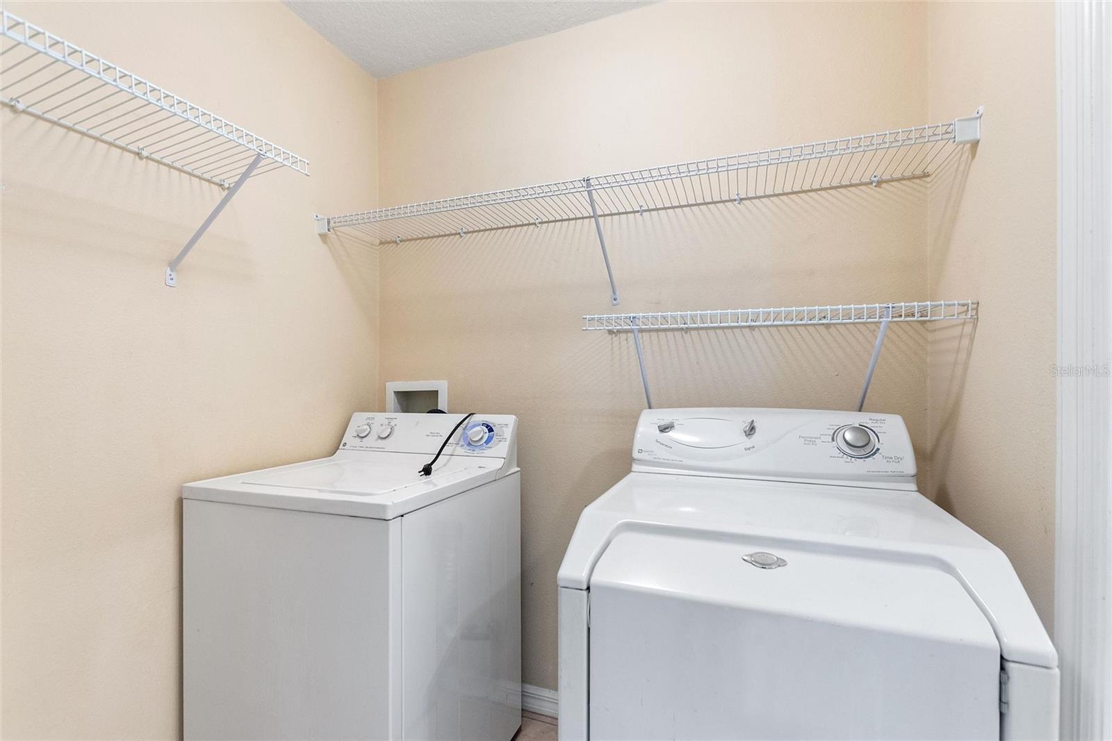 1111 KNIGHTSBRIDGE CIR, DAVENPORT, FL, 33896