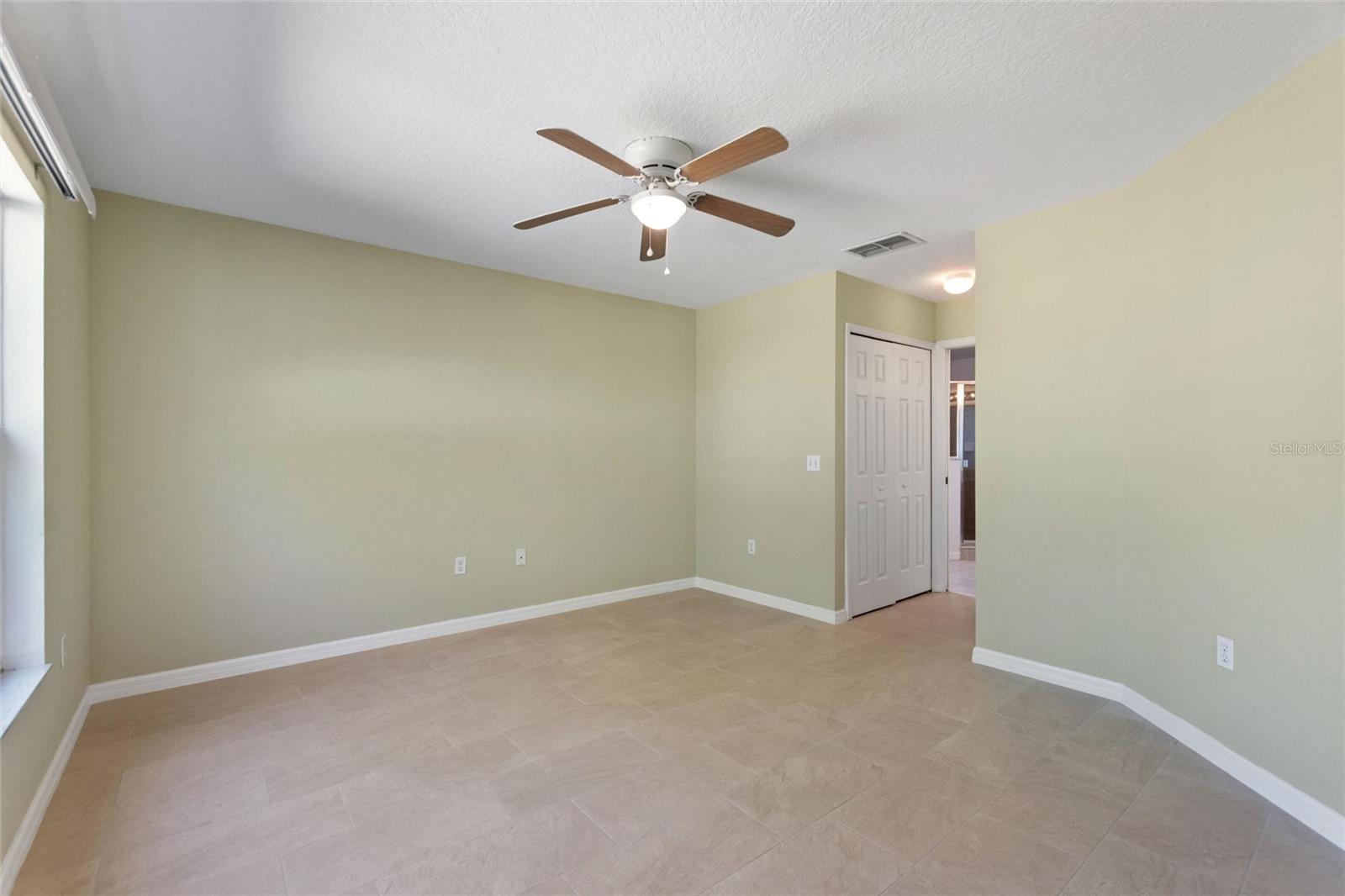 1111 KNIGHTSBRIDGE CIR, DAVENPORT, FL, 33896