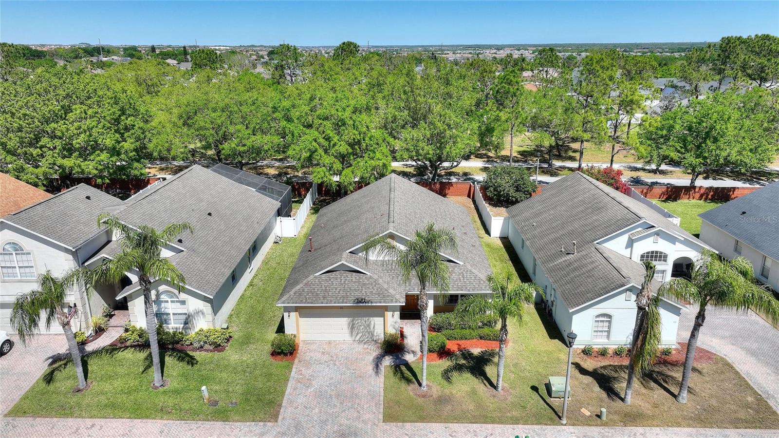 1111 KNIGHTSBRIDGE CIR, DAVENPORT, FL, 33896