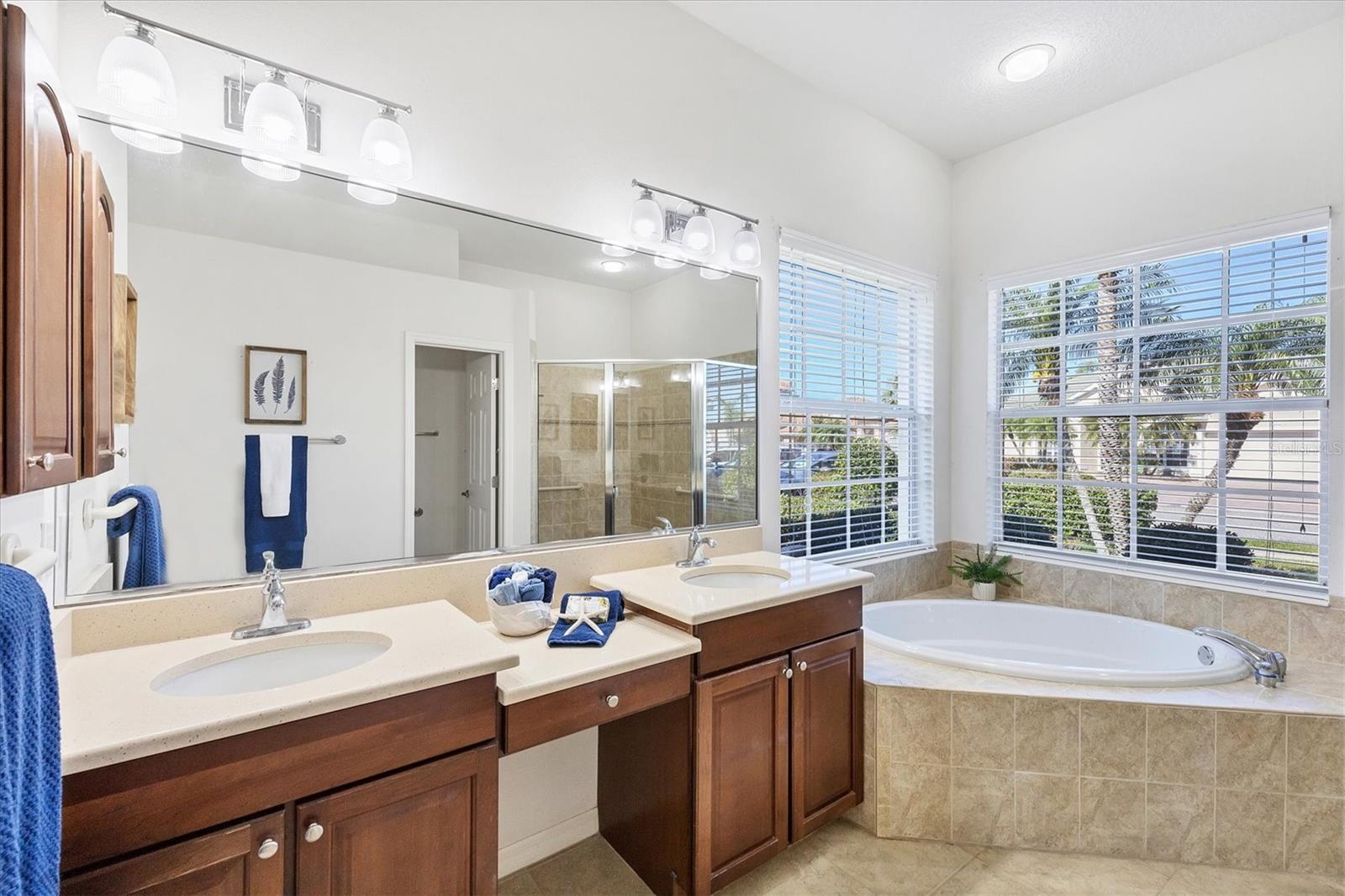 2931 BRAVURA LAKE DR, SARASOTA, FL, 34240