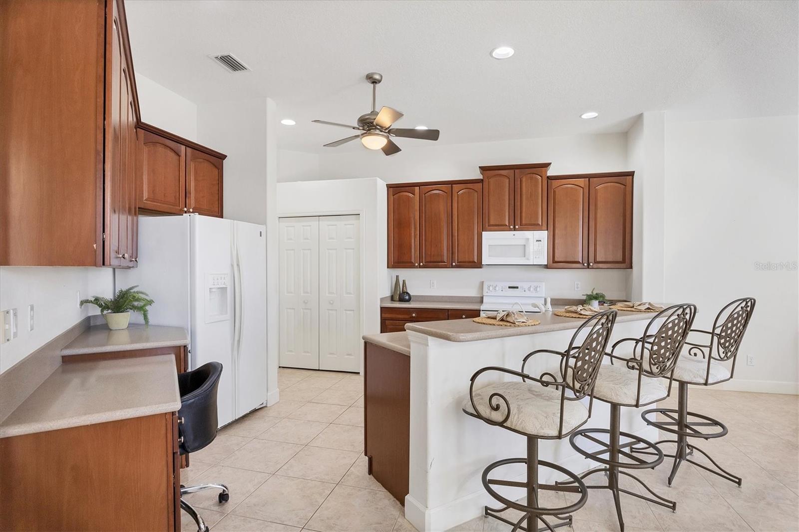 2931 BRAVURA LAKE DR, SARASOTA, FL, 34240