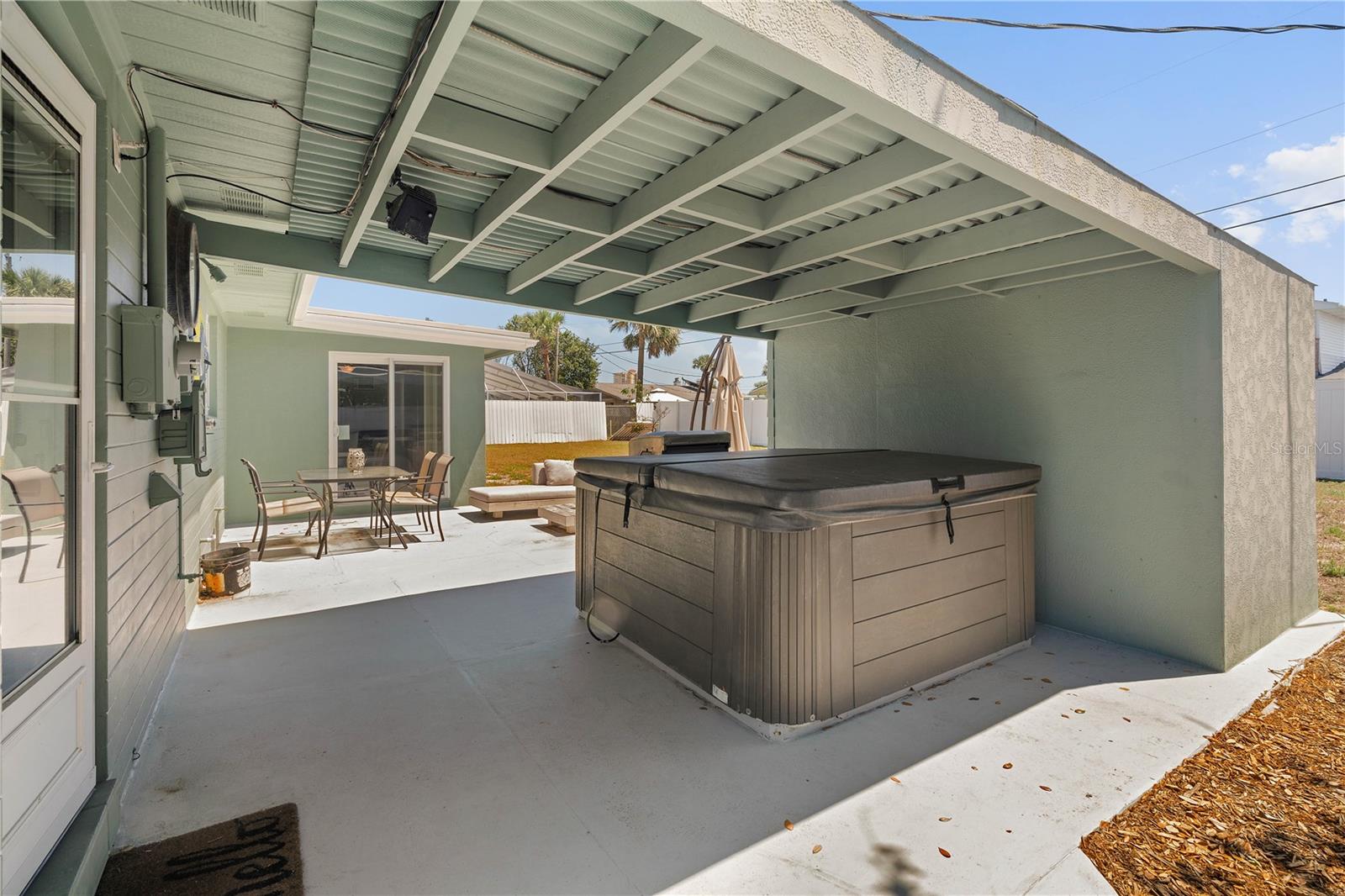 324 PLAZA BLVD, DAYTONA BEACH, FL, 32118