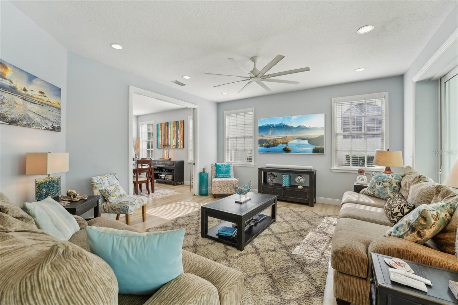 750 SAND PINE DR NE, ST PETERSBURG, FL, 33703