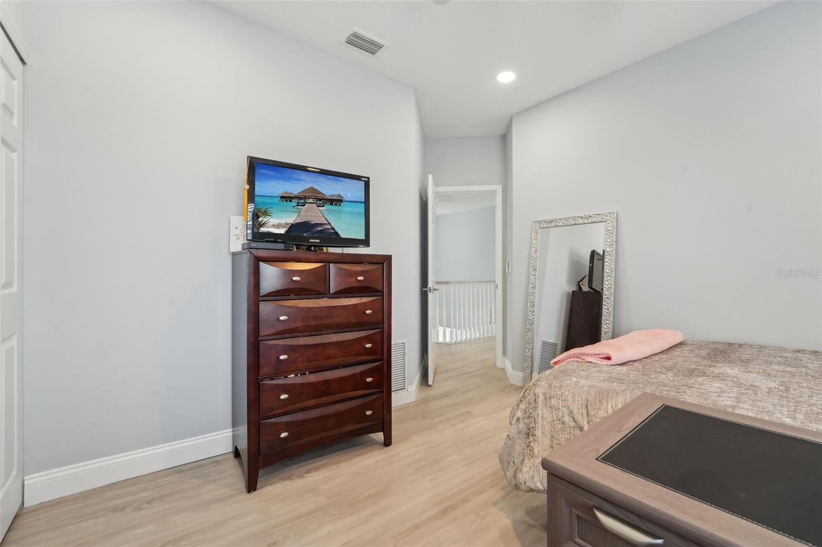 750 SAND PINE DR NE, ST PETERSBURG, FL, 33703