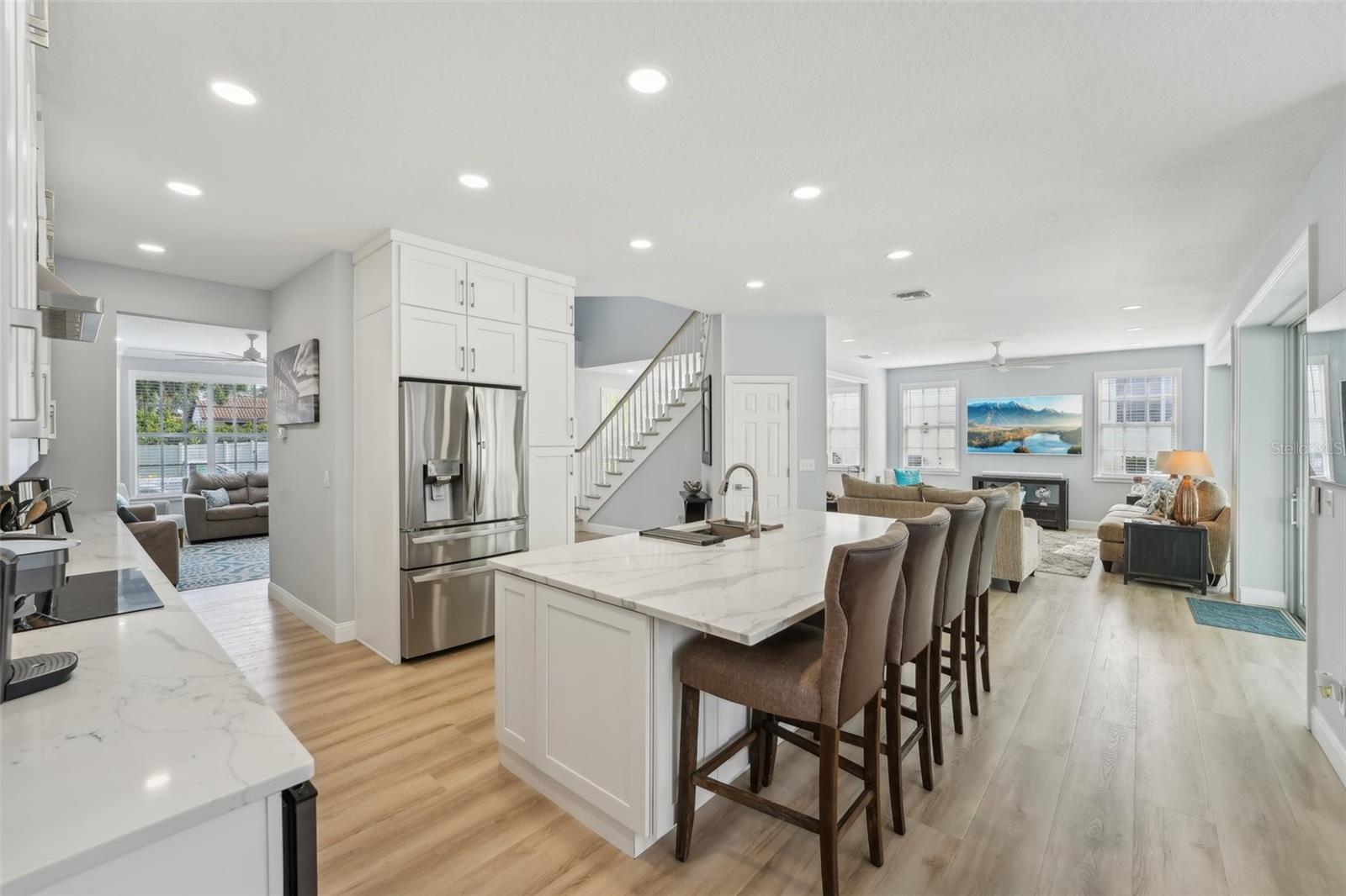 750 SAND PINE DR NE, ST PETERSBURG, FL, 33703