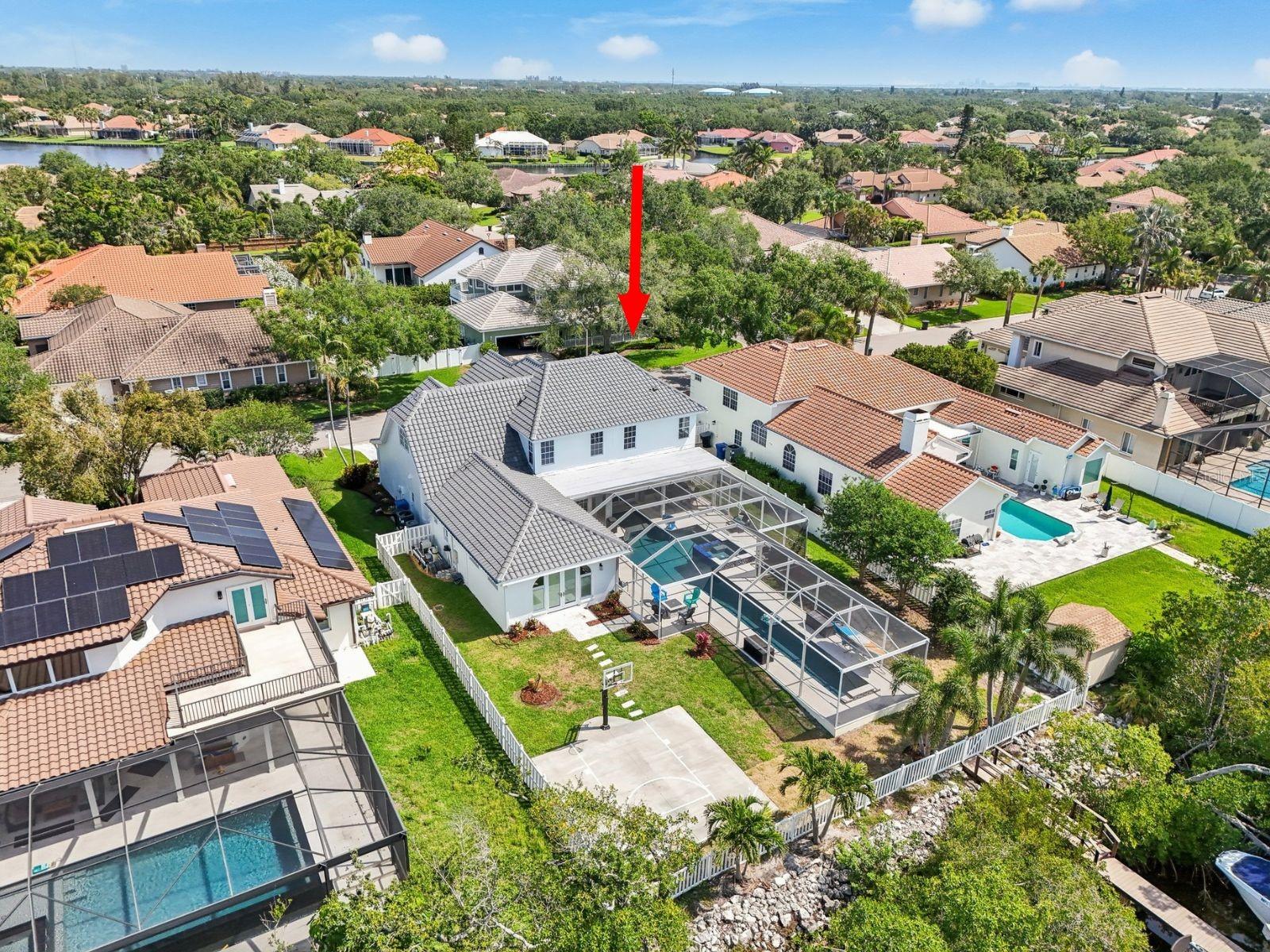 750 SAND PINE DR NE, ST PETERSBURG, FL, 33703