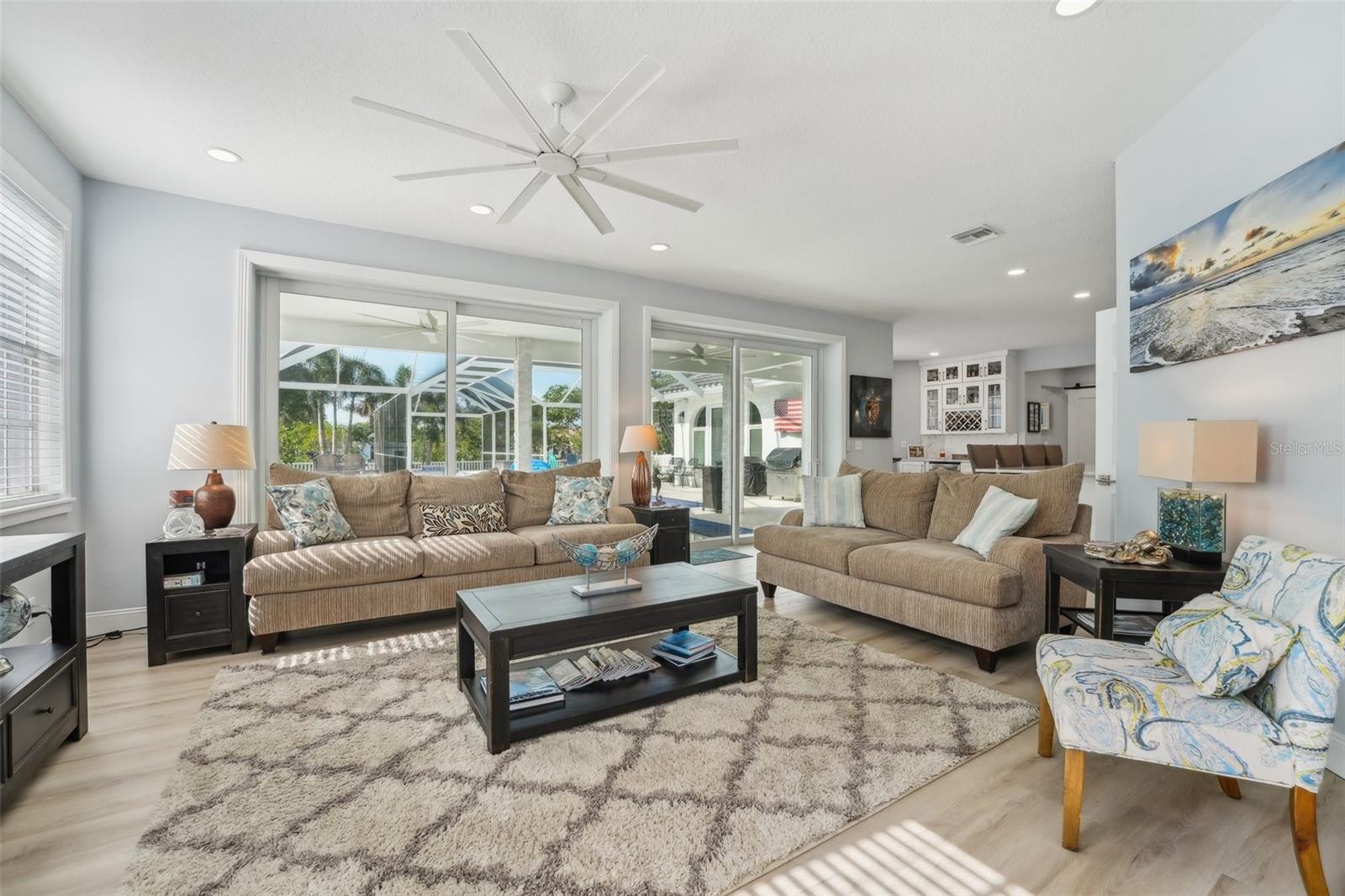 750 SAND PINE DR NE, ST PETERSBURG, FL, 33703