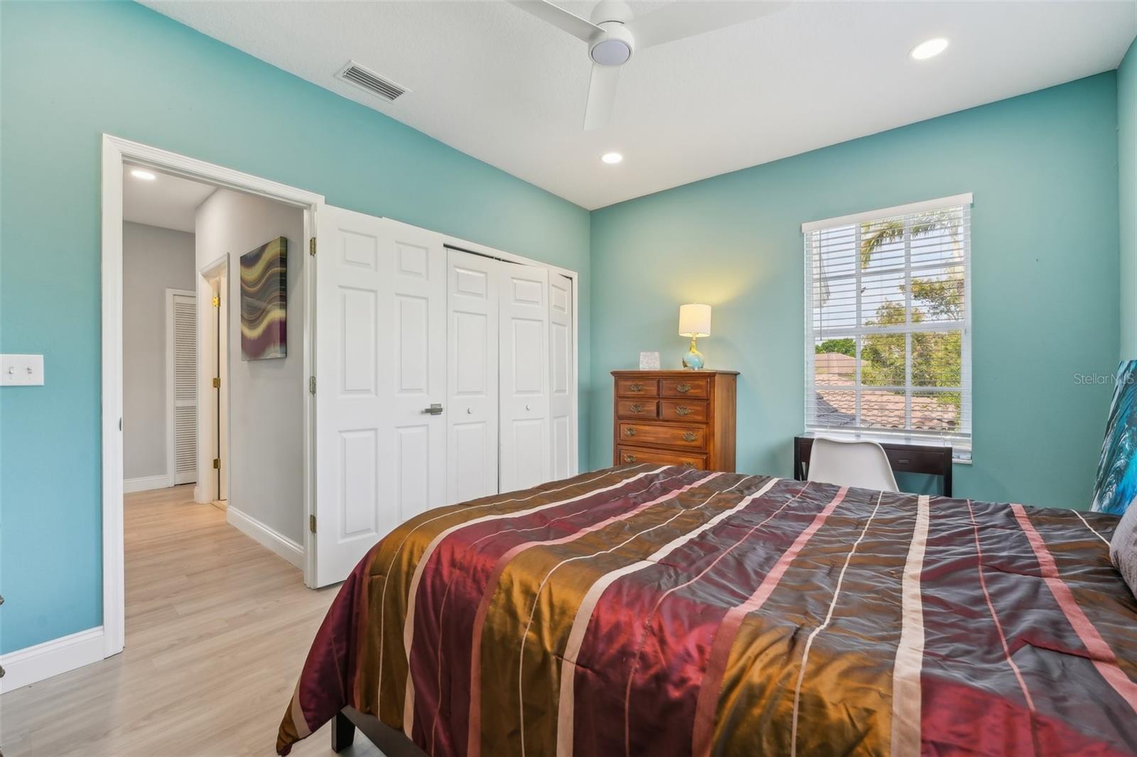 750 SAND PINE DR NE, ST PETERSBURG, FL, 33703