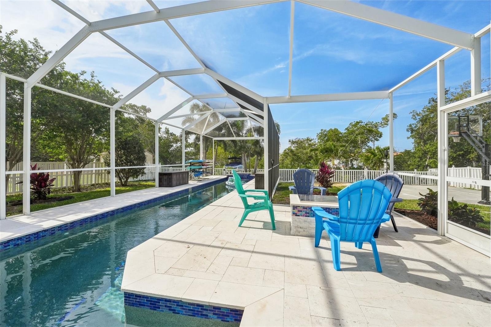 750 SAND PINE DR NE, ST PETERSBURG, FL, 33703