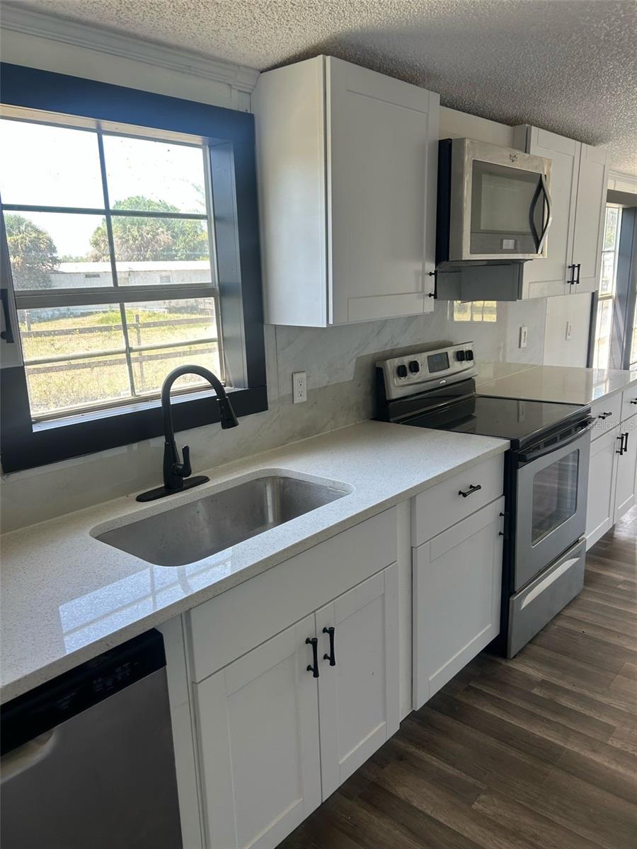 1369 HORSESHOE LOOP, MOORE HAVEN, FL, 33471