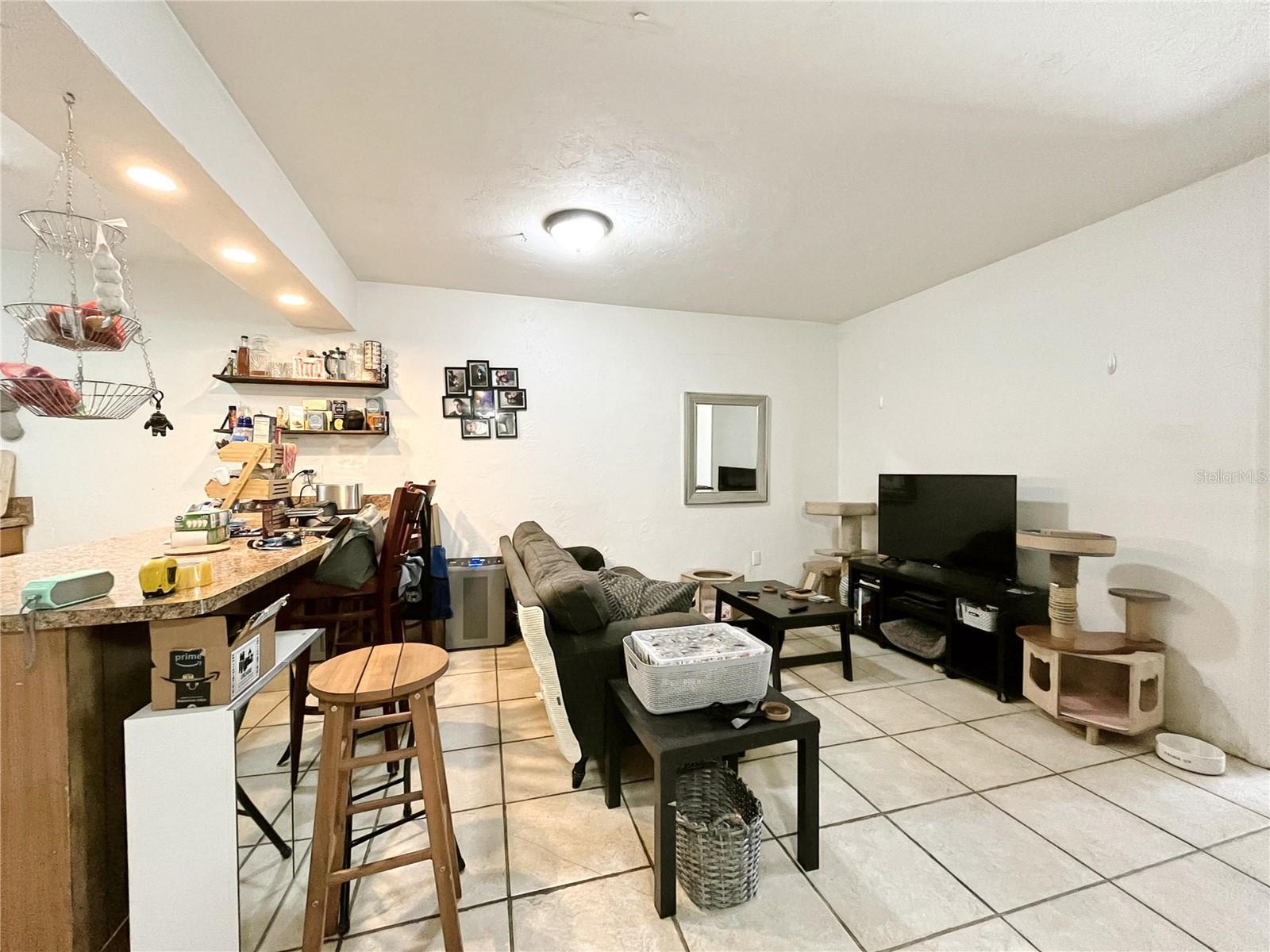 2811 SW ARCHER RD #M105, GAINESVILLE, FL, 32608