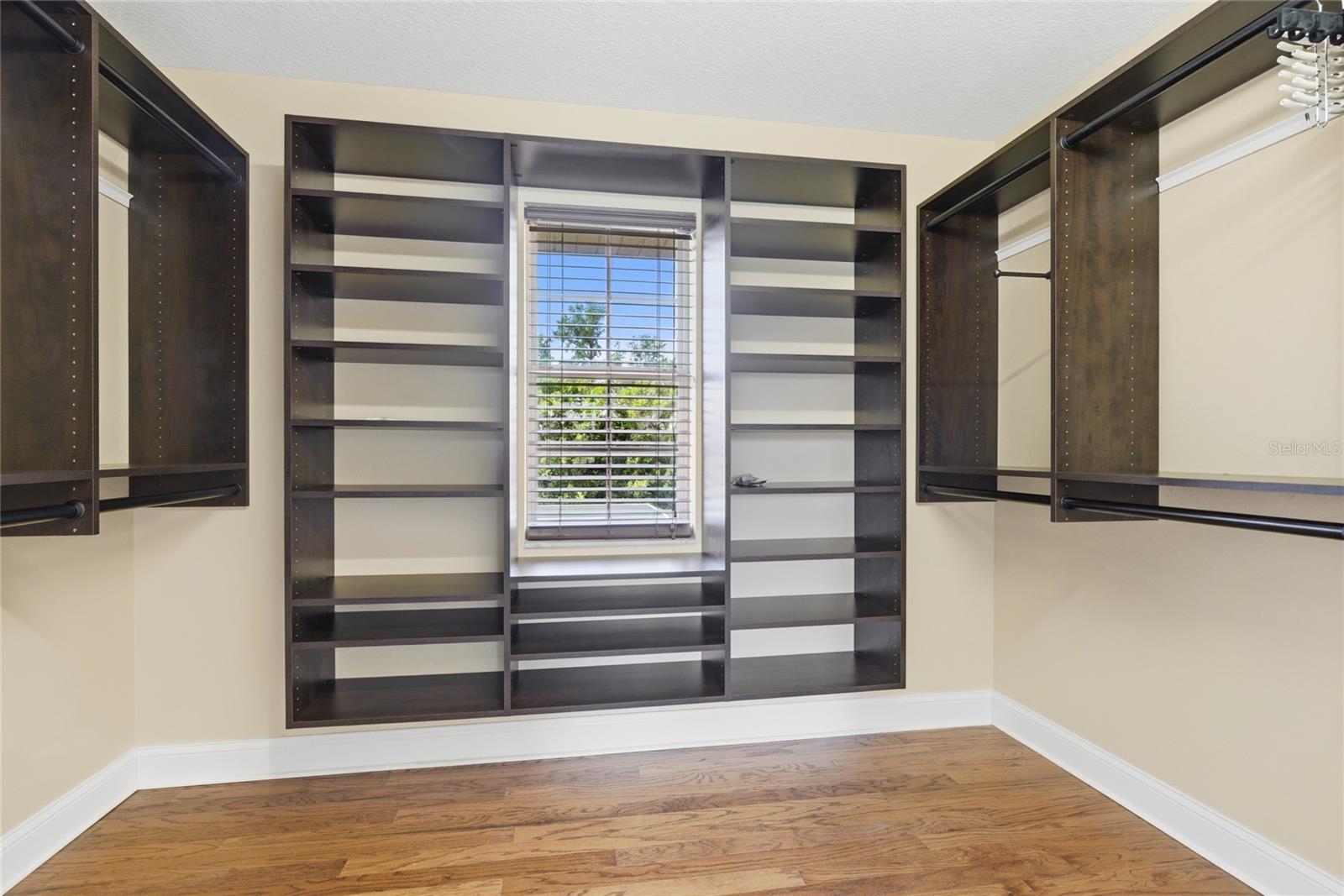 9226 13TH AVENUE CIR NW, BRADENTON, FL, 34209