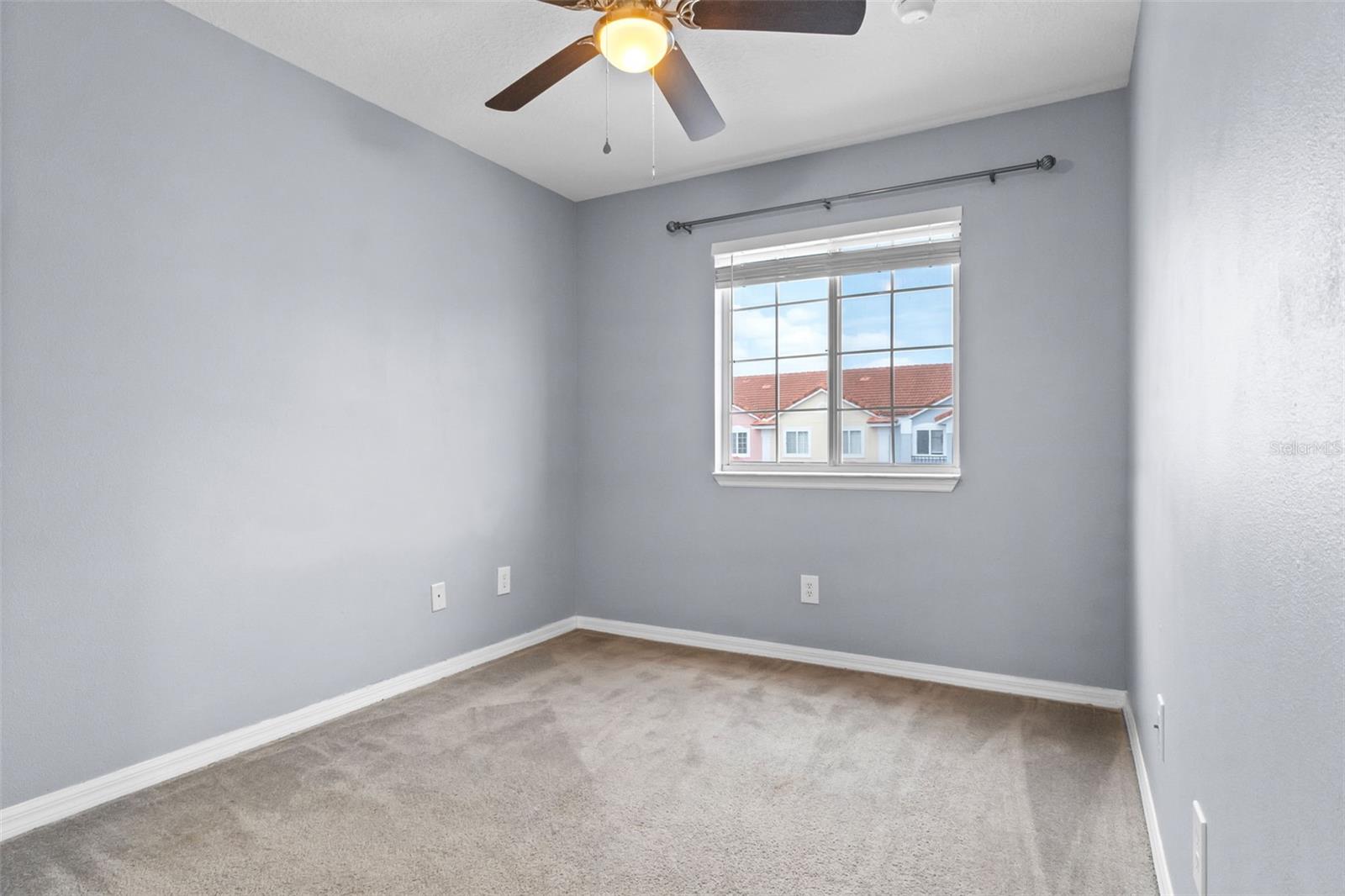 1236 S BEACH CIR, KISSIMMEE, FL, 34746