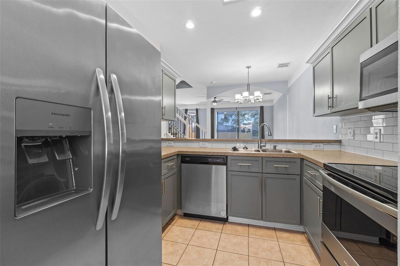 1236 S BEACH CIR, KISSIMMEE, FL, 34746