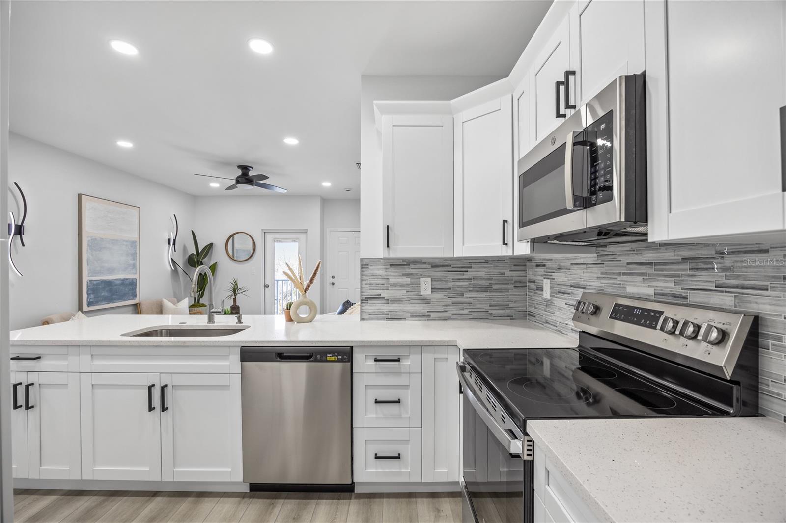 13117 4TH ST E, MADEIRA BEACH, FL, 33708