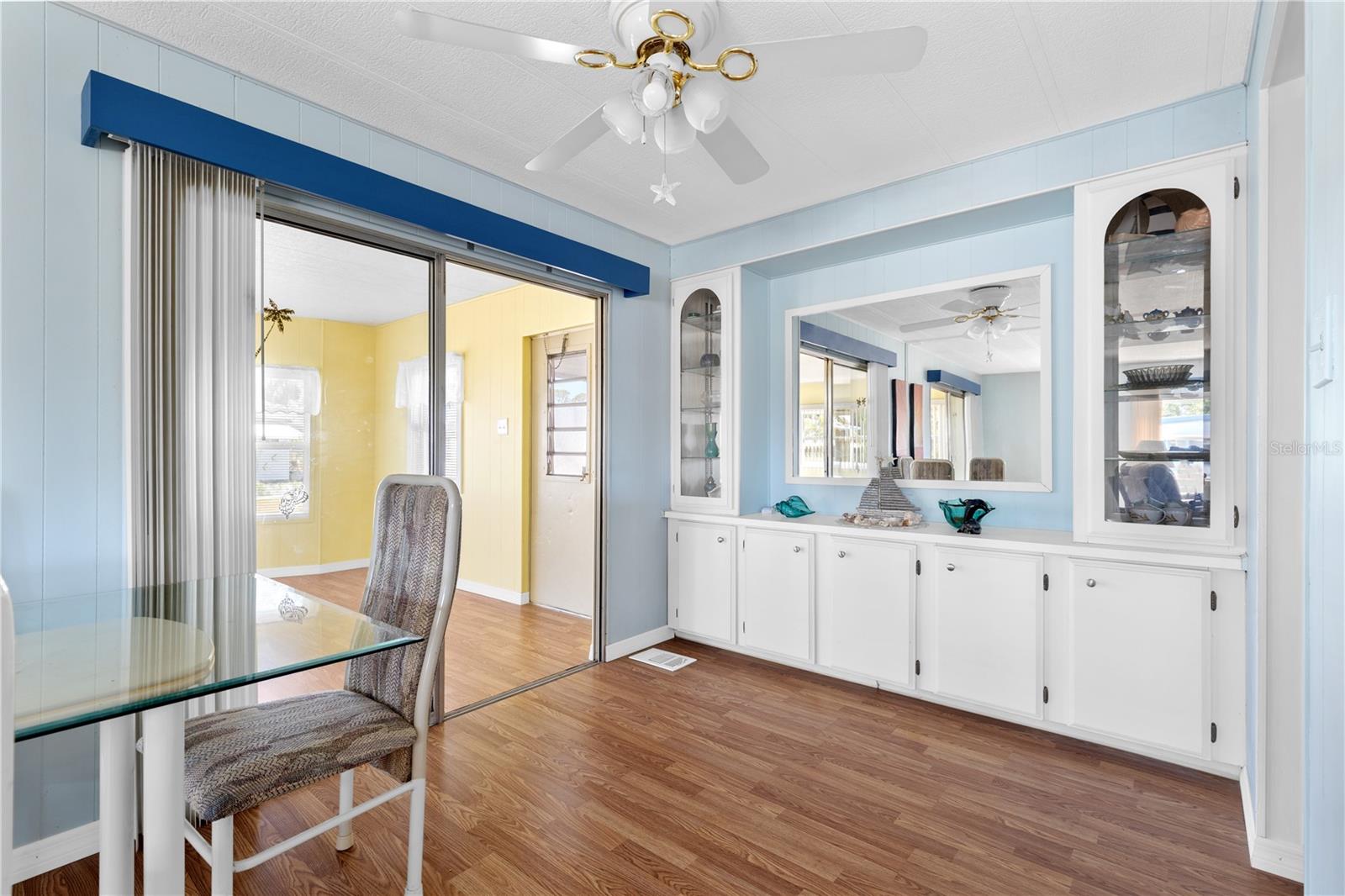 201 CARRIAGE LN, NORTH FORT MYERS, FL, 33917