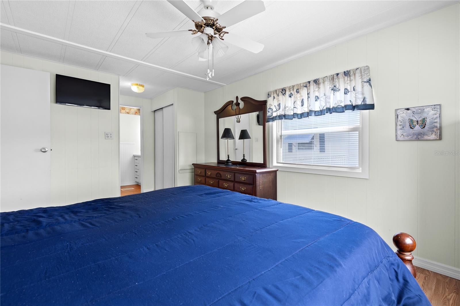 201 CARRIAGE LN, NORTH FORT MYERS, FL, 33917