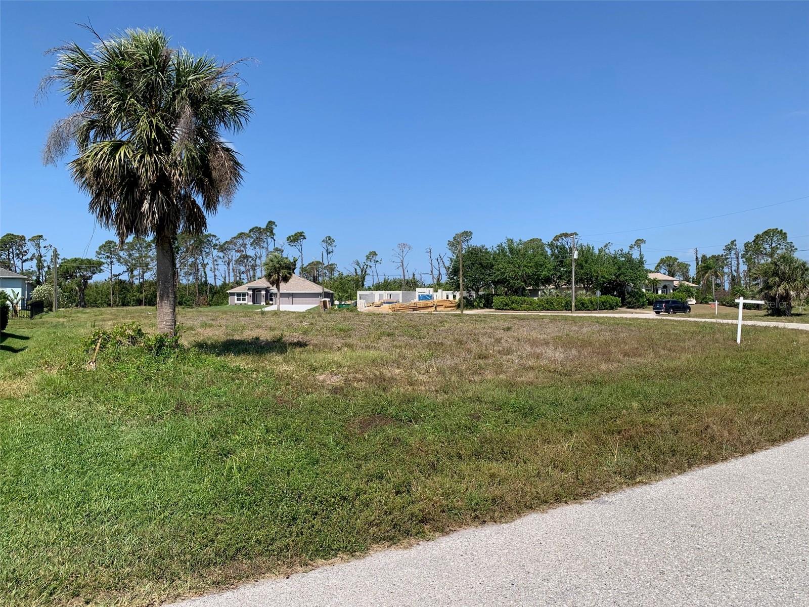 28 TEE VIEW RD, ROTONDA WEST, FL, 33947