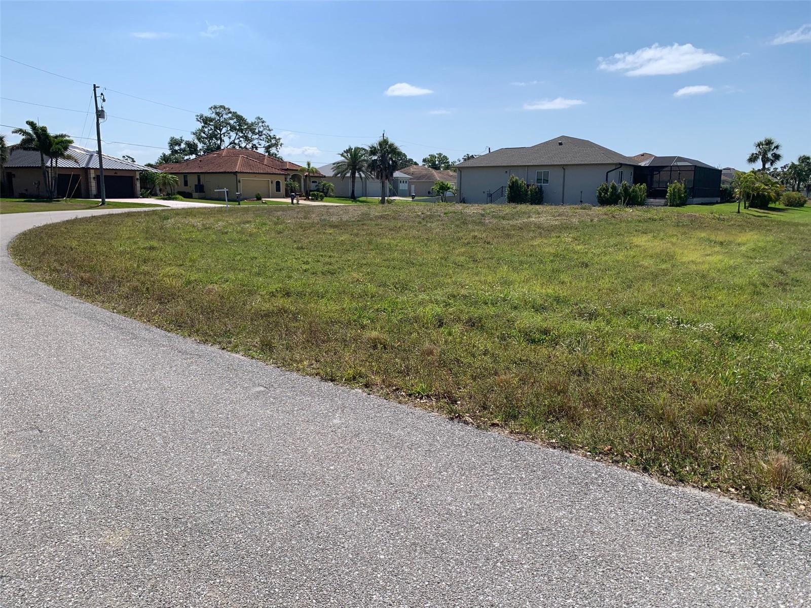 28 TEE VIEW RD, ROTONDA WEST, FL, 33947