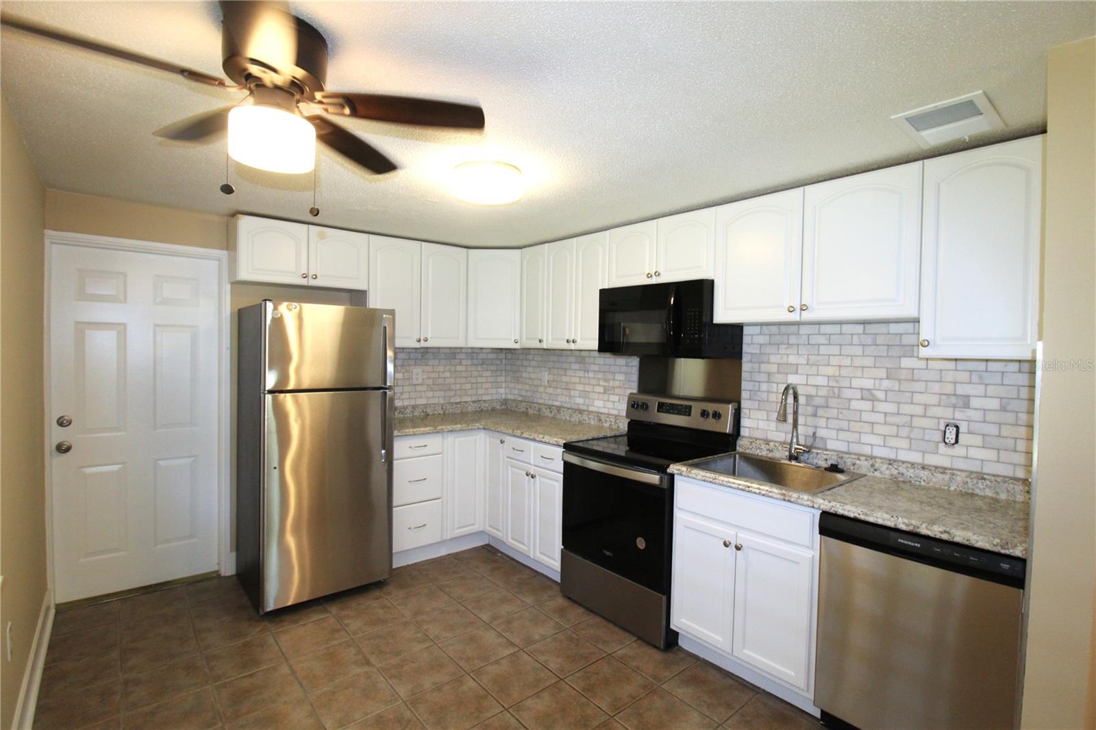 1630 SUPONIC AVE, SARASOTA, FL, 34243