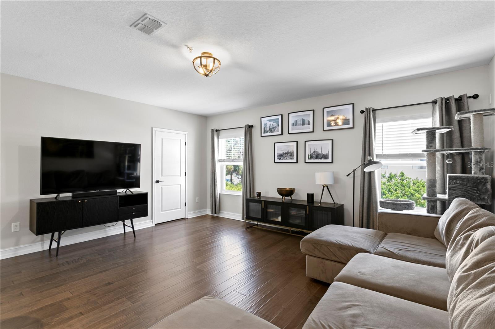 4921 W PAUL AVE #6, TAMPA, FL, 33611