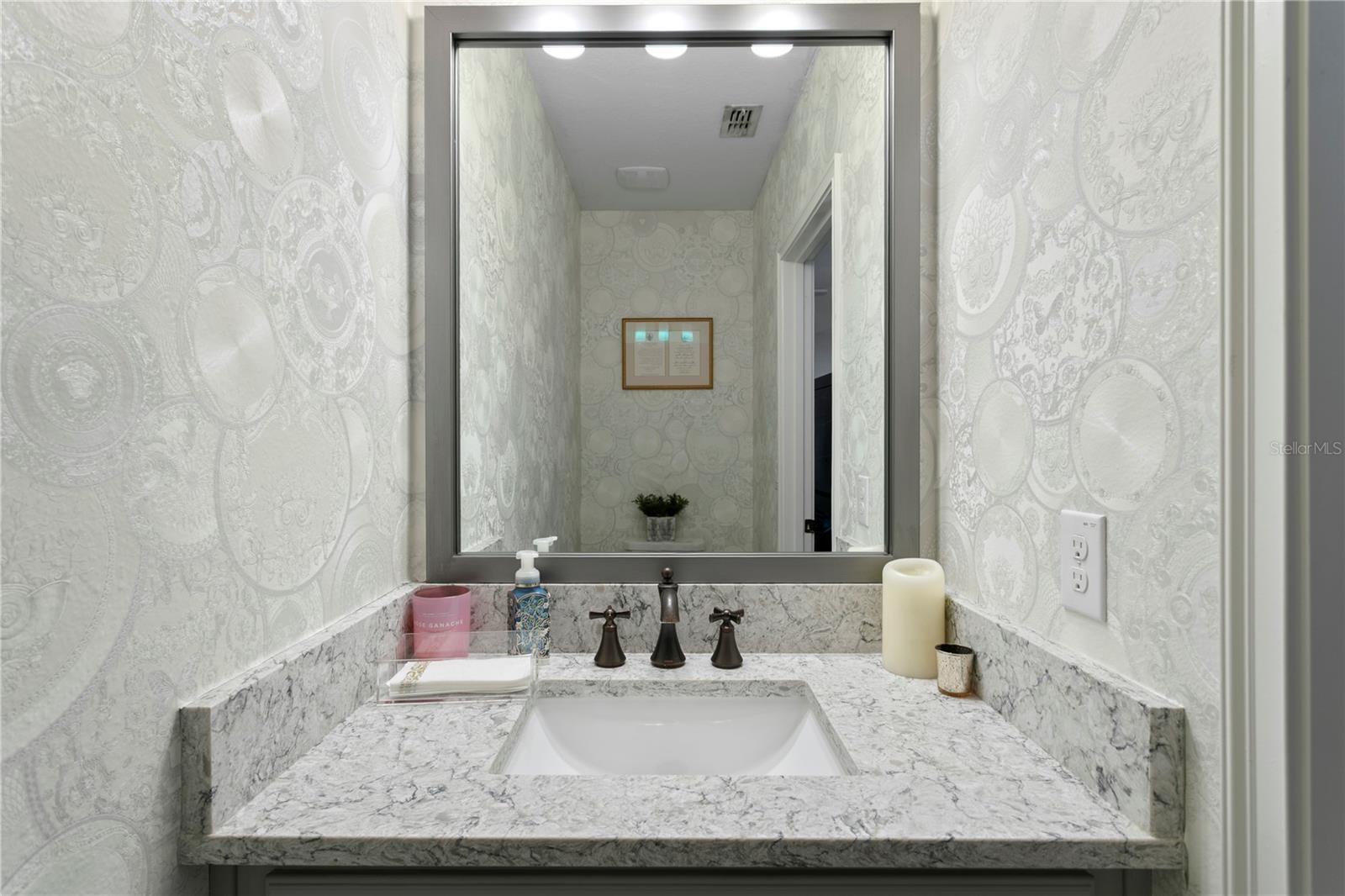 4921 W PAUL AVE #6, TAMPA, FL, 33611