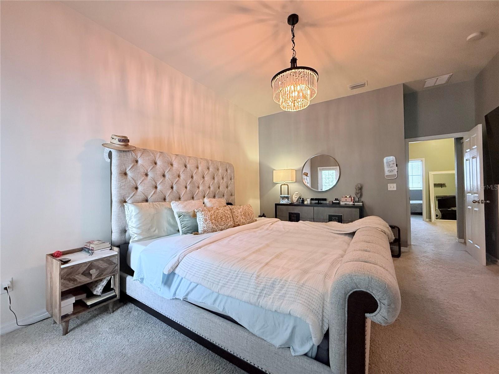 7556 TAMARIND AVE, TAMPA, FL, 33625